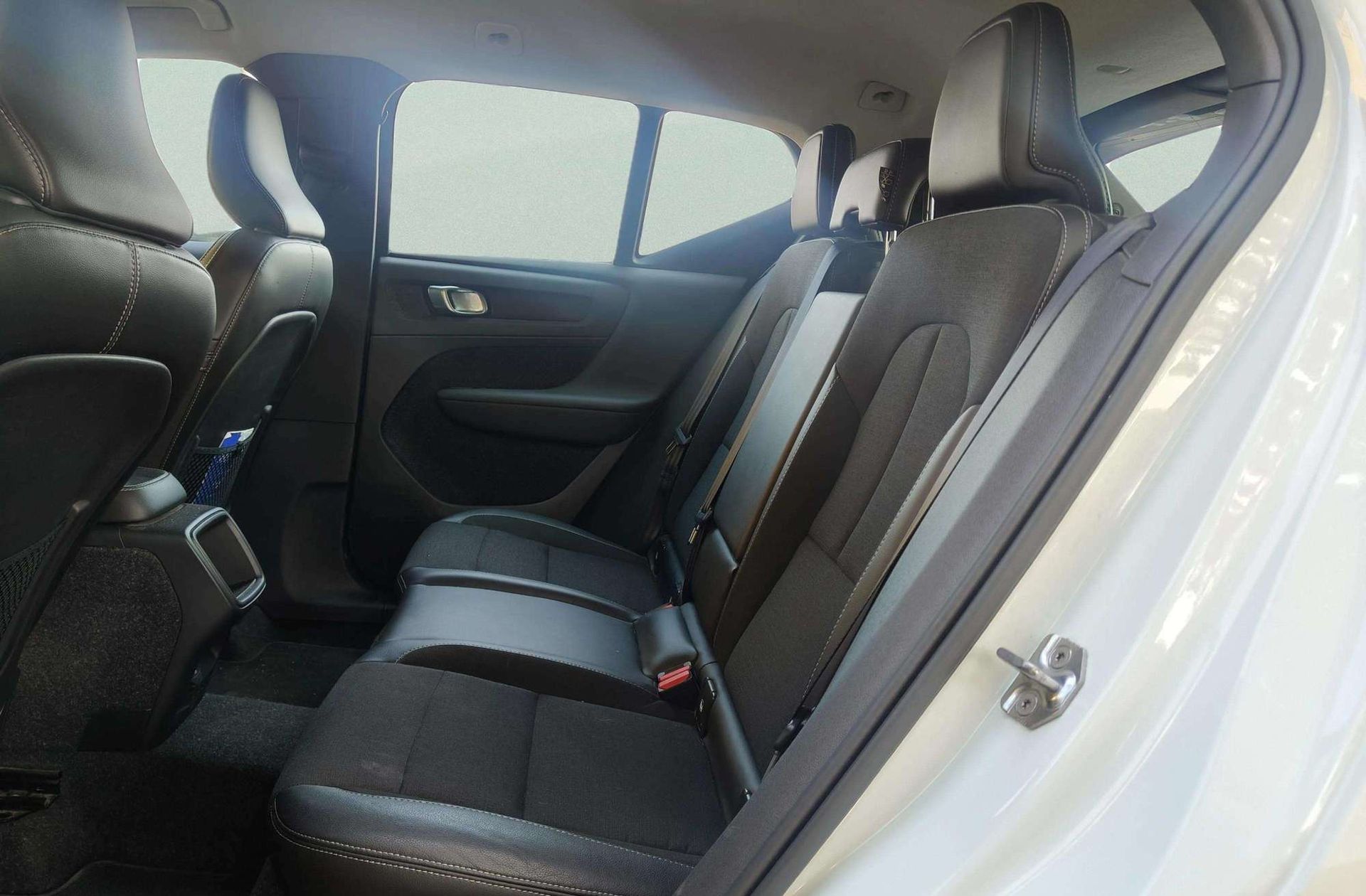 Volvo XC40 D3 Momentum - foto 13