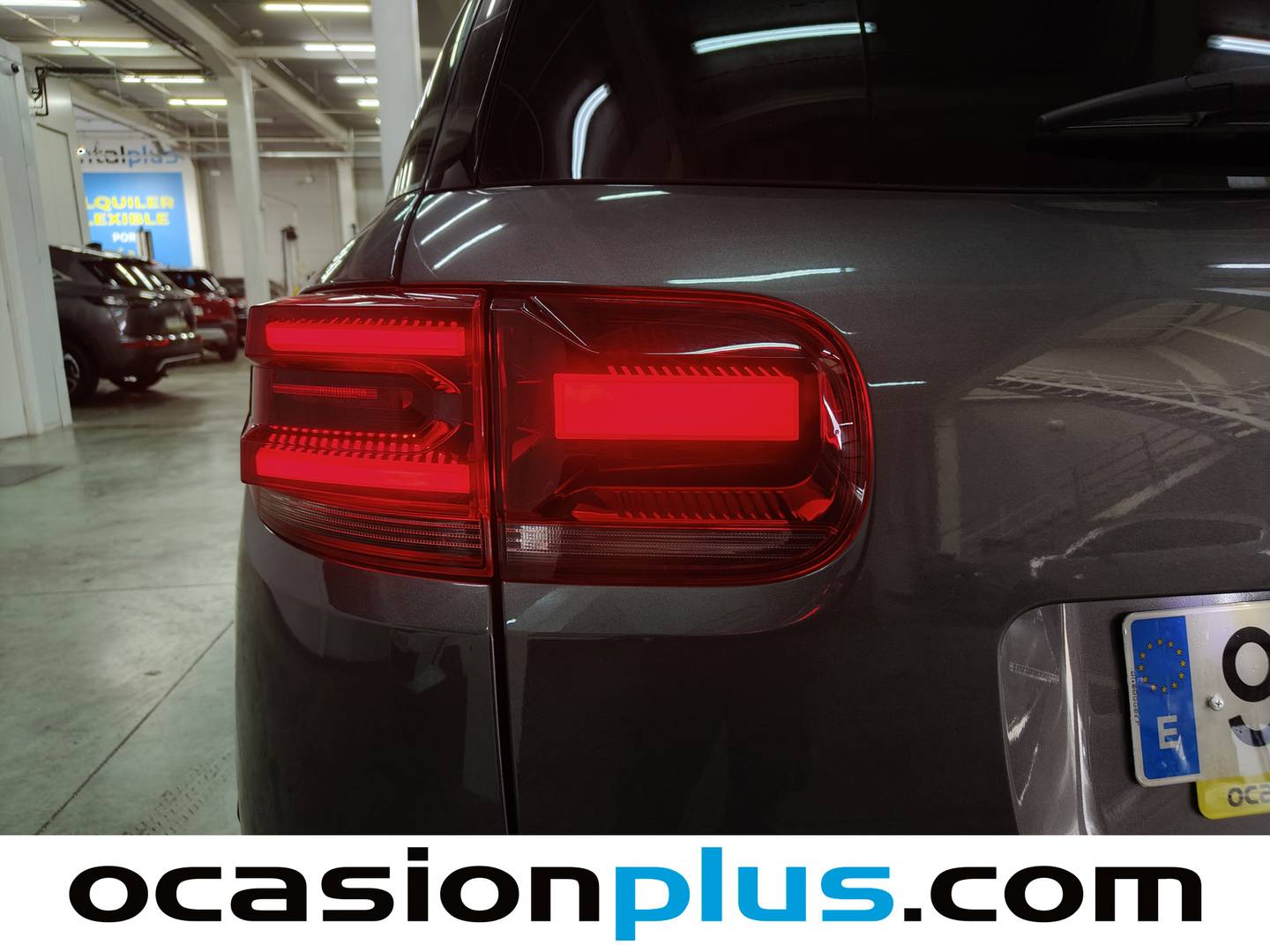 Foto Citroën C5 Aircross Citroen C5 Aircross Plug-in Hybrid 180 Plus e-EAT8 (180 CV)