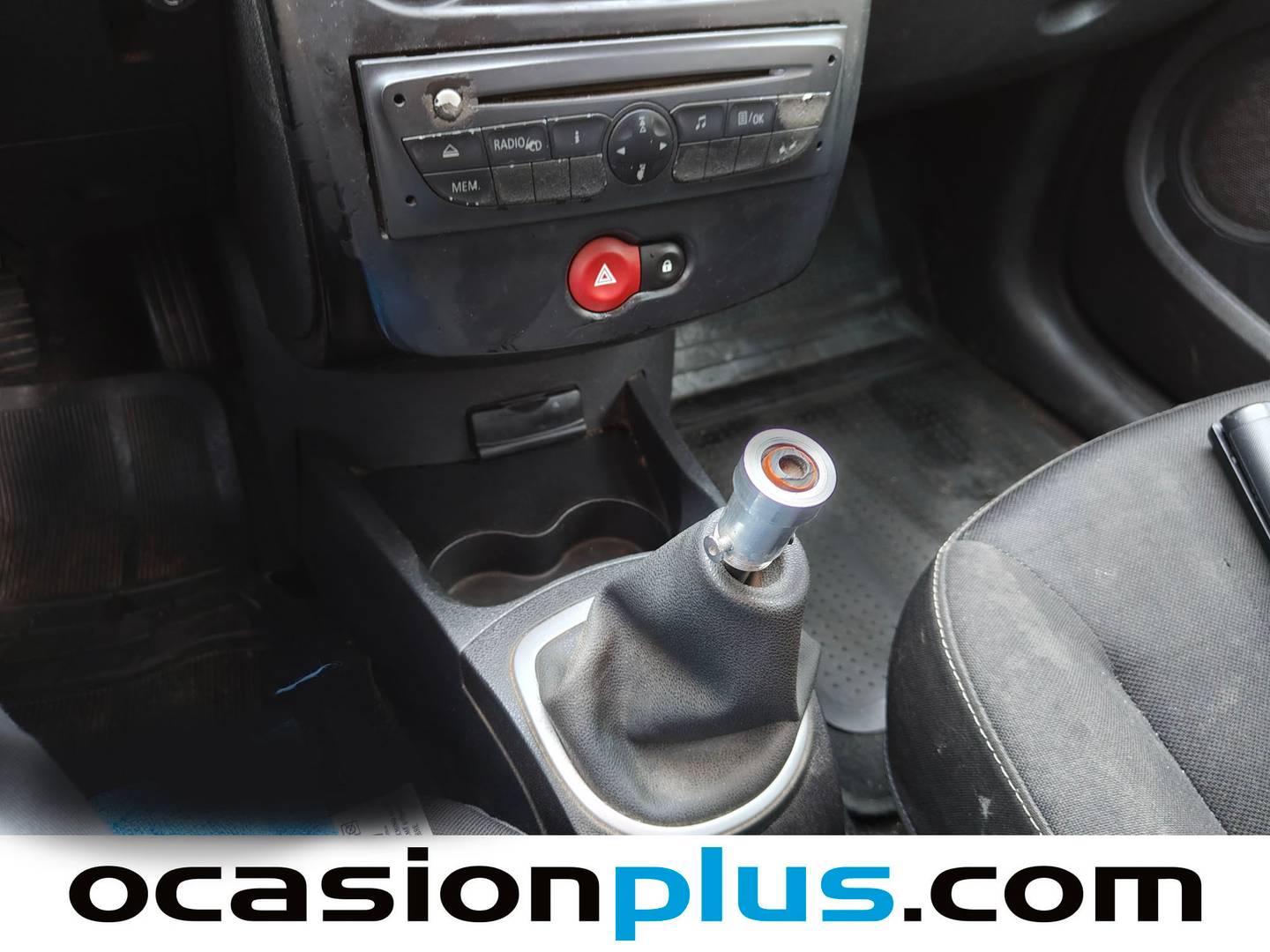 Renault Clio Renault Clio Expression 1.2 16v (75 CV) de segunda mano