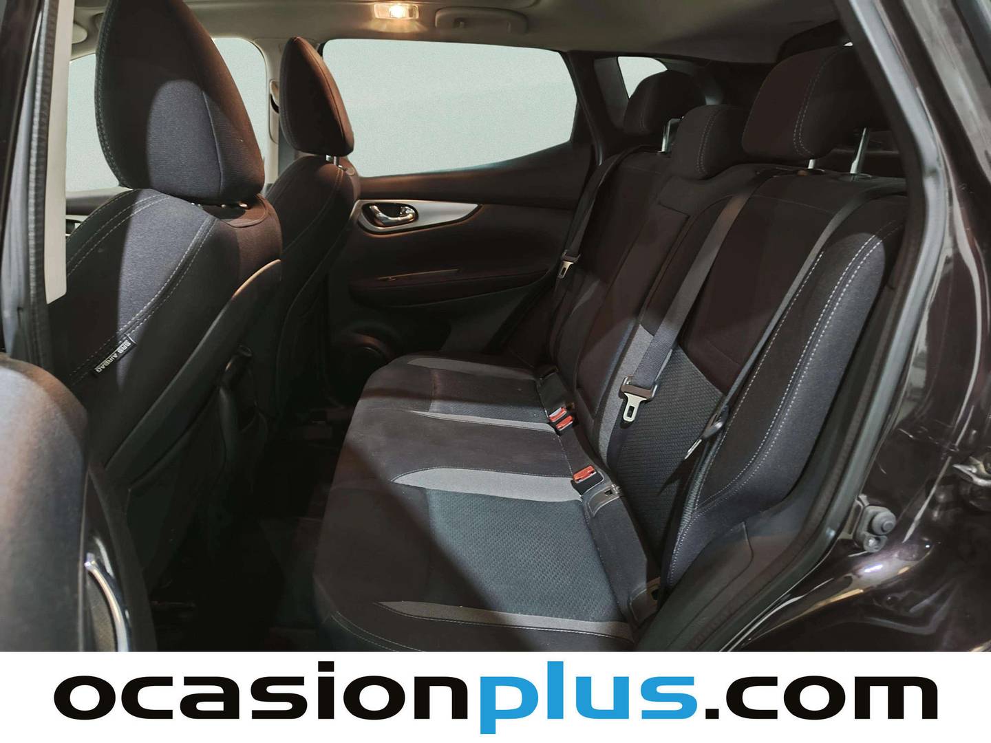 Foto asientos traseros Nissan QASHQAI Nissan Qashqai DIG-T 115 N-Connecta 4x2 (115 CV)