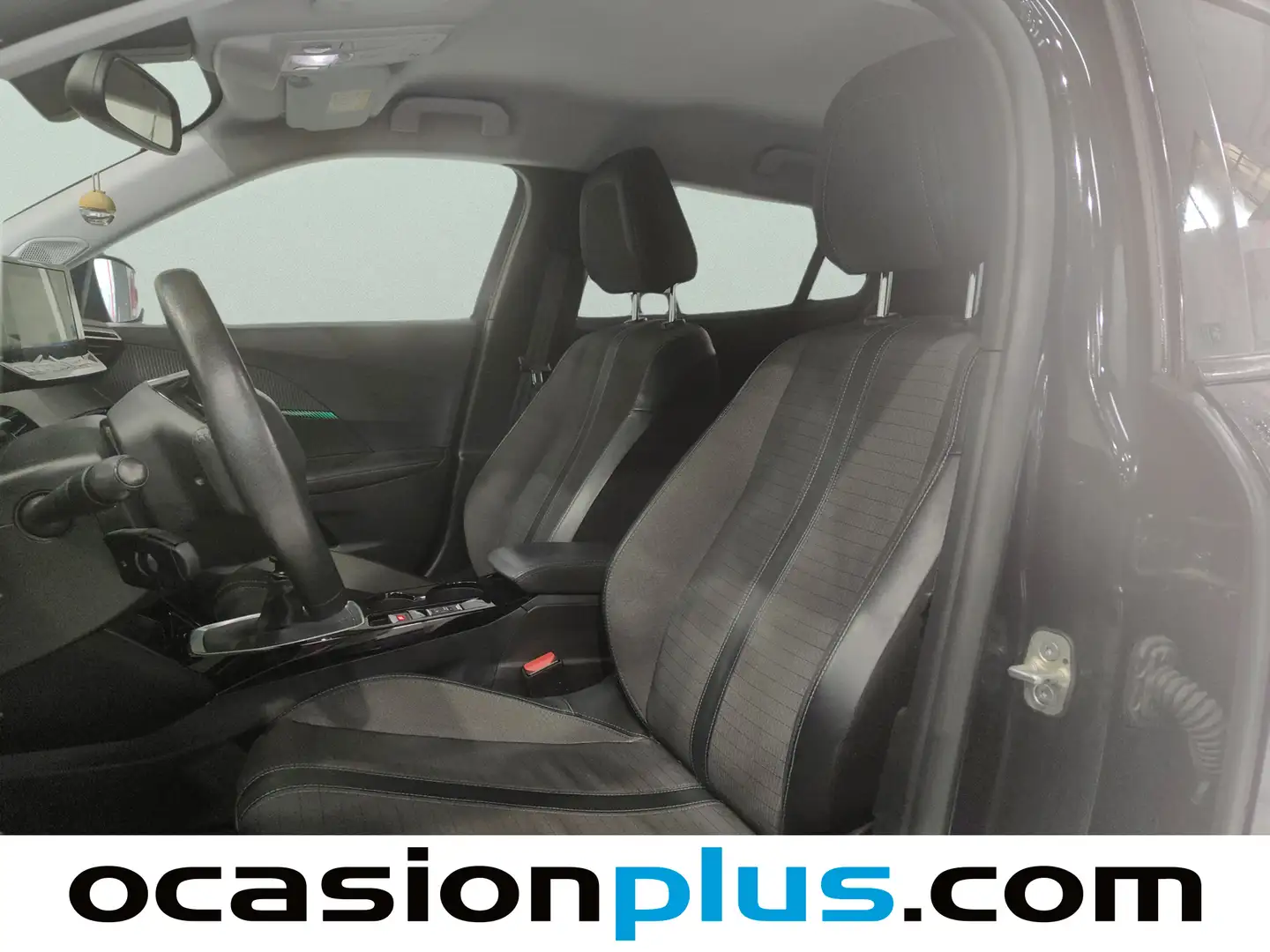 Foto Peugeot 2008 Peugeot 2008 BlueHDi 110 Allure (110 CV)