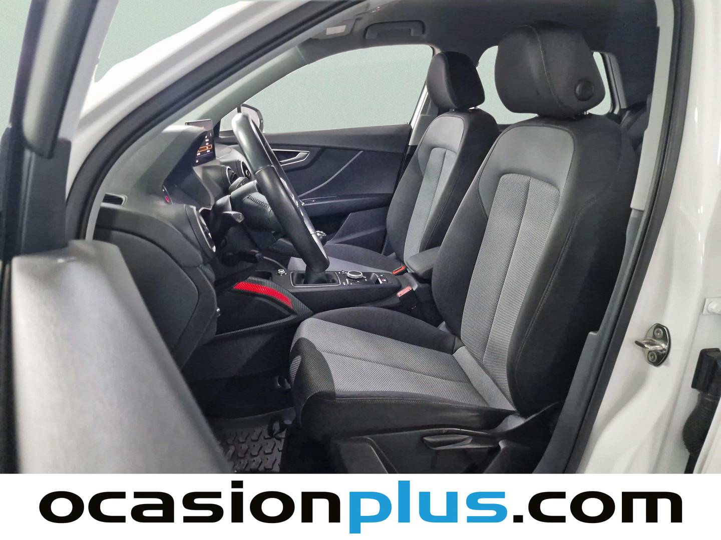 Foto asientos delanteros Audi Q2 Audi Q2 Design Edition 1.0 TFSI Ultra (116 CV)