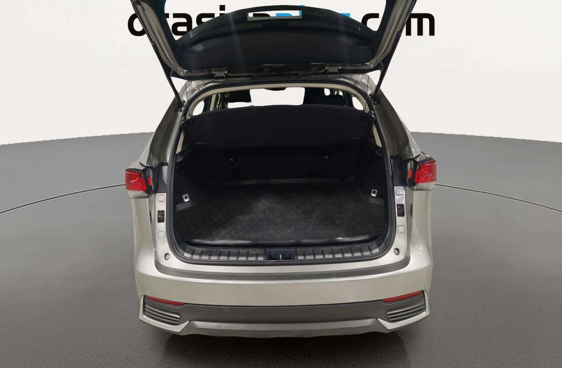 Lexus NX 300h Business Navigation 2WD - foto 16