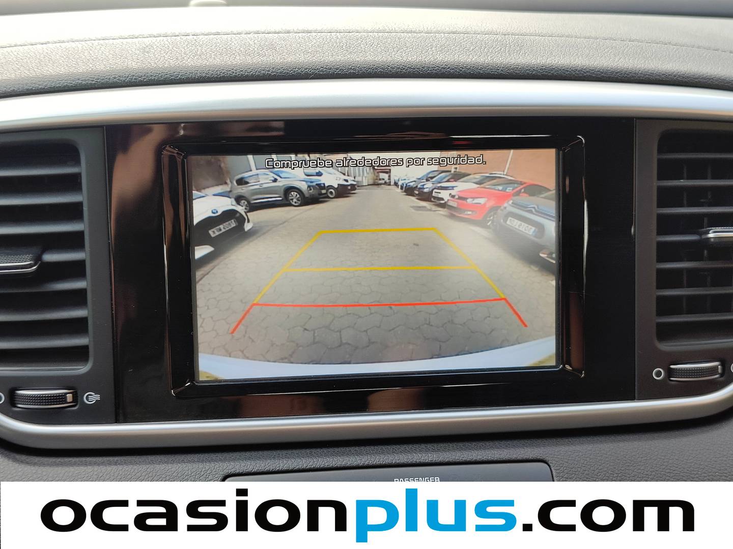 Equipamiento del KIA Sportage KIA Sportage 1.6 MHEV Concept 4x2 (136 CV)