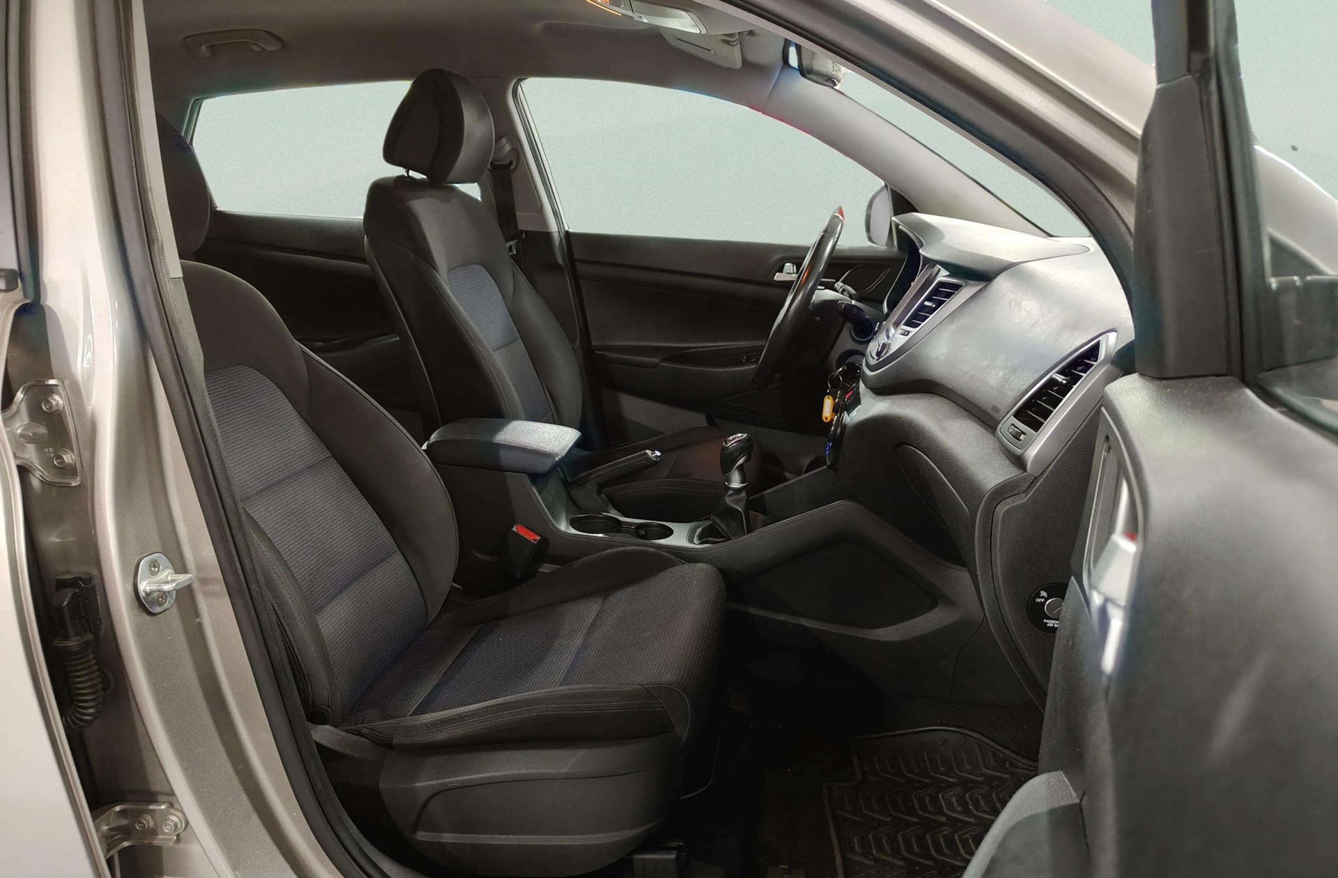 Hyundai Tucson 1.7 CRDi BlueDrive 25 Aniversario 4x2 - foto 18