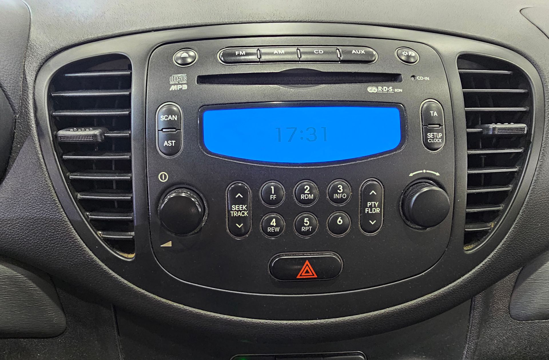 Hyundai i10 1.1 Classic - foto 26