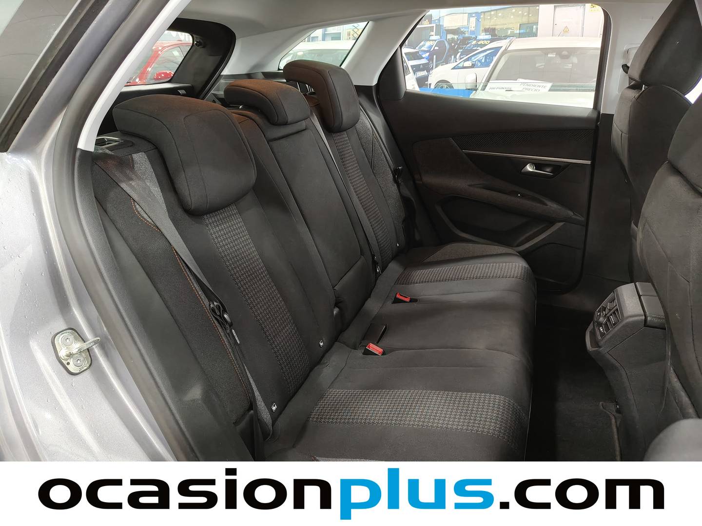 Peugeot 3008 Peugeot 3008 PureTech 130 S&S Active EAT6 (130 CV) km 0