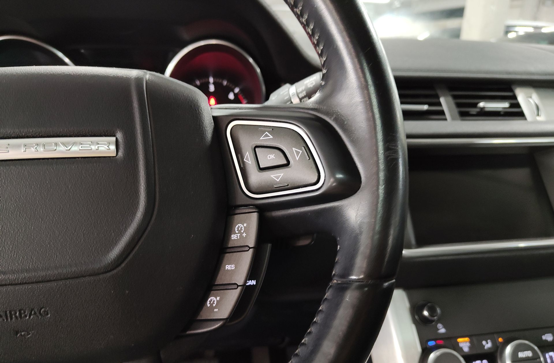 Land Rover Range Rover Evoque 2.0L TD4 SE 4x4 - foto 28