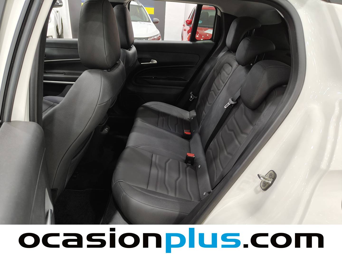 Foto asientos traseros Jeep Avenger Jeep Avenger 1.2 eHybrid Summit (100 CV)