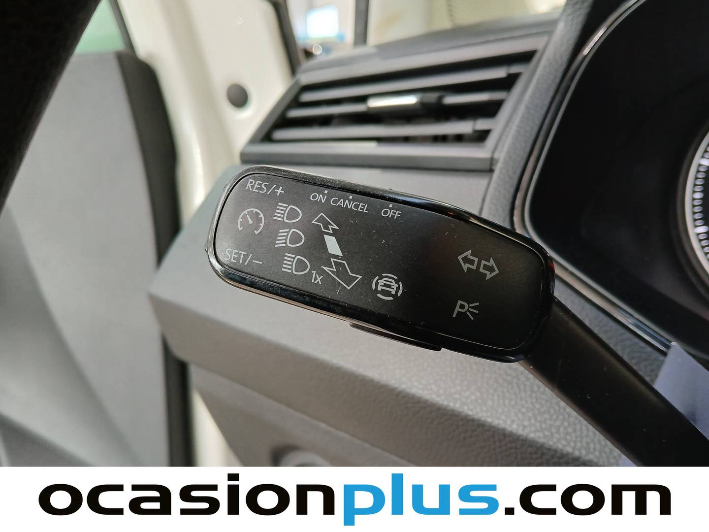 Extras y acabados del Seat Arona Seat Arona 1.0 TSI S&S Reference Edition (95 CV)