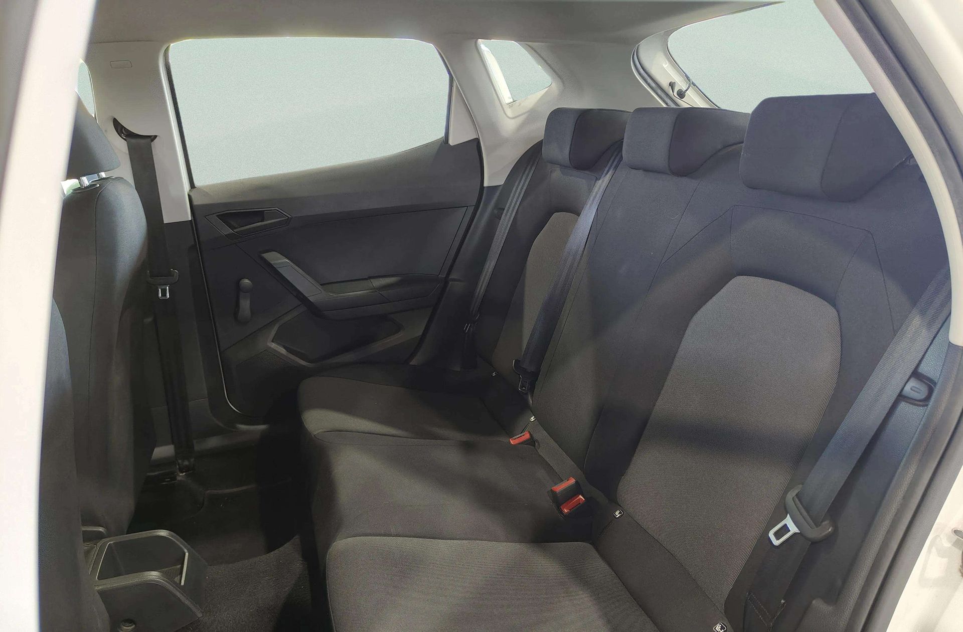 SEAT Ibiza 1.6 TDI Reference Plus - foto 10