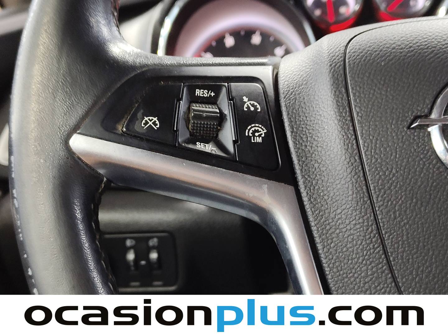 Equipamiento del Opel Astra Opel Astra 2.0 CDTi S&S Selective (165 CV)