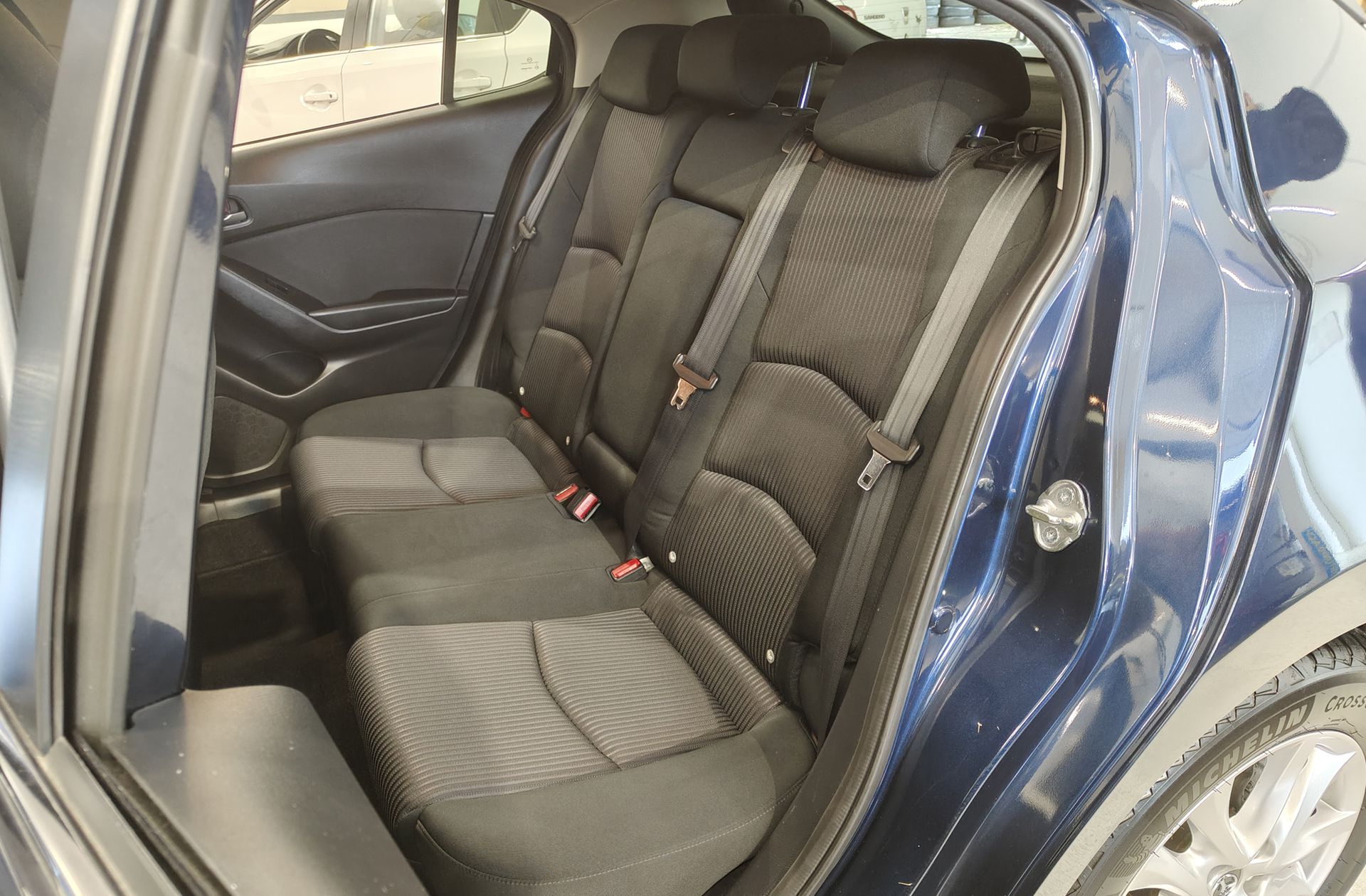 Mazda Mazda3 2.0 GE Style - foto 8