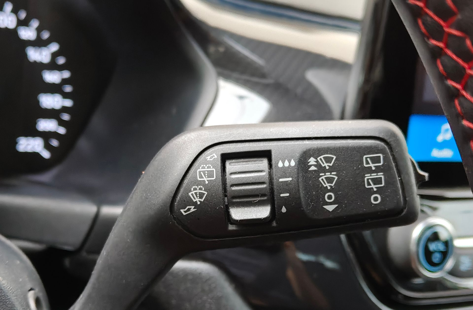 Ford Fiesta 1.0 EcoBoost ST-Line - foto 23