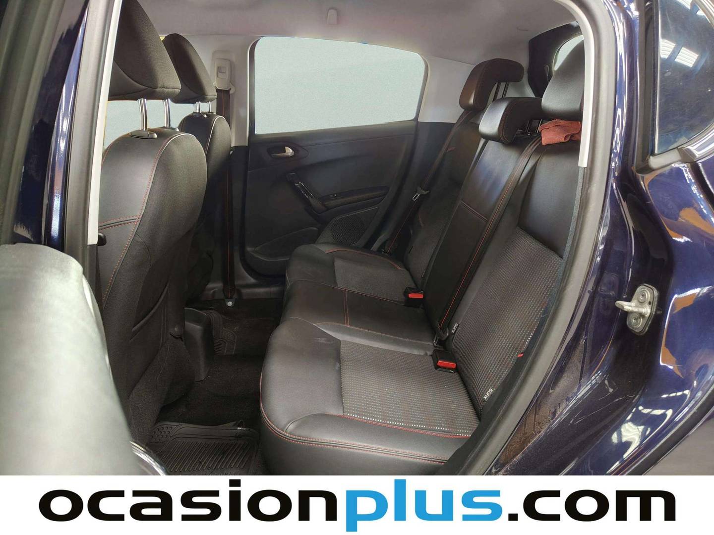 Foto asientos traseros Peugeot 208 Peugeot 208 1.2 PureTech S&S GT-Line (110 CV)