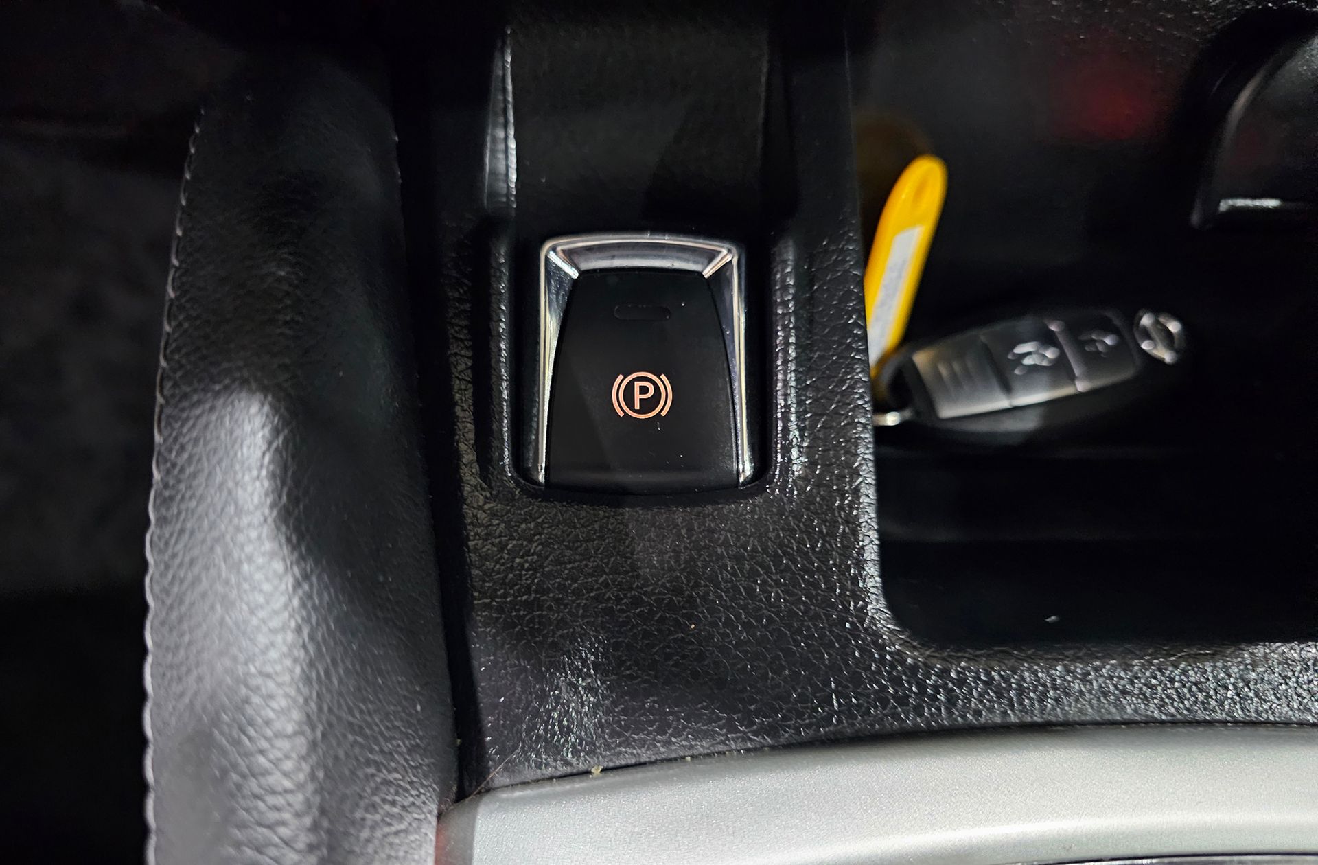 Nissan Qashqai 1.6 dCi N-Connecta 4x2 - foto 26