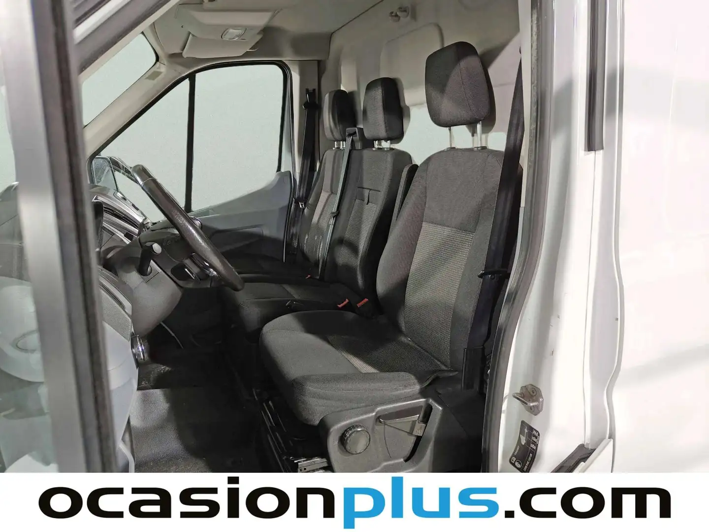 Foto Ford Transit Ford Transit Furgon 350 L3H2 Ambiente (130 CV)