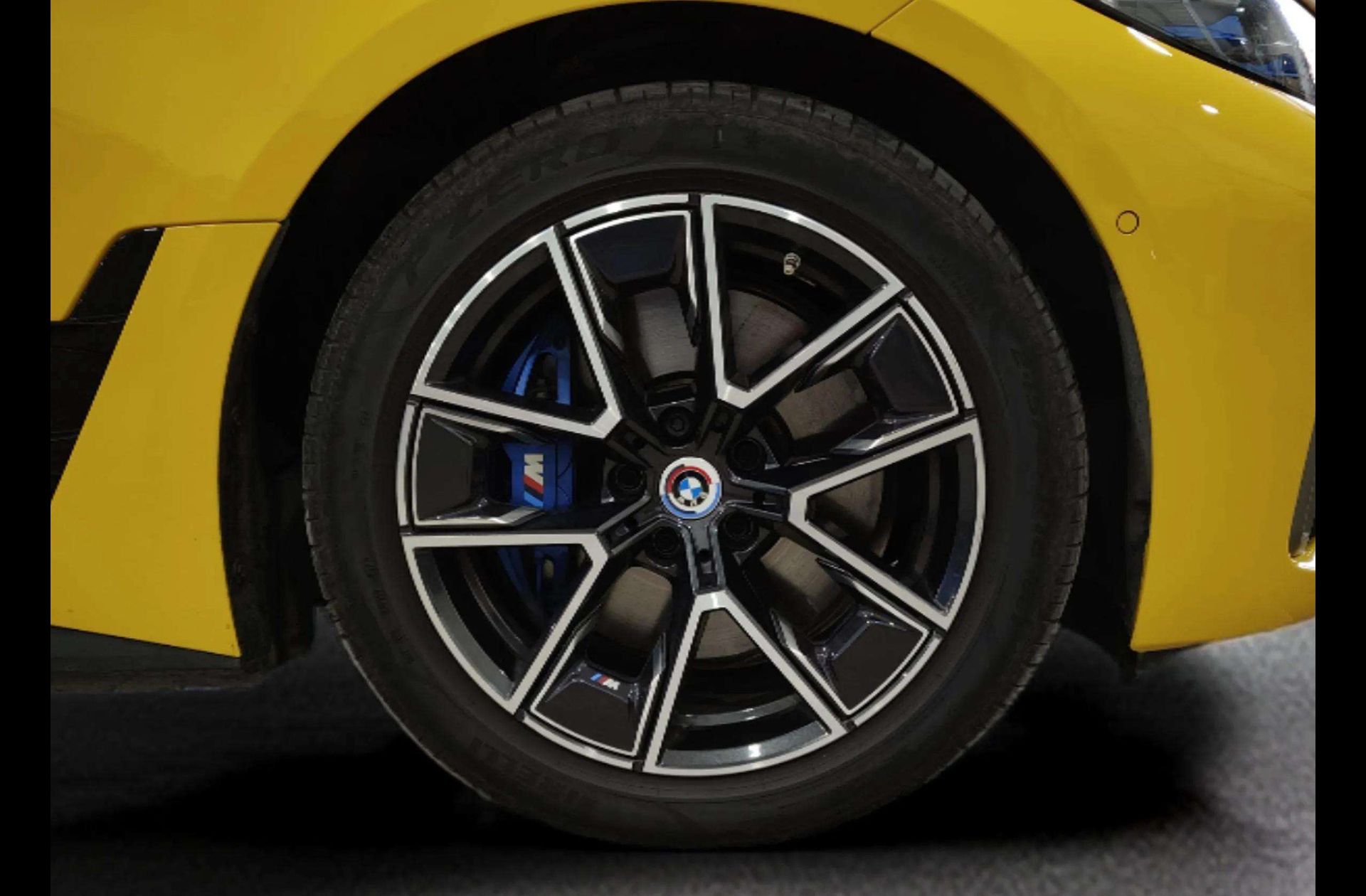 BMW i4 M50 - foto 39