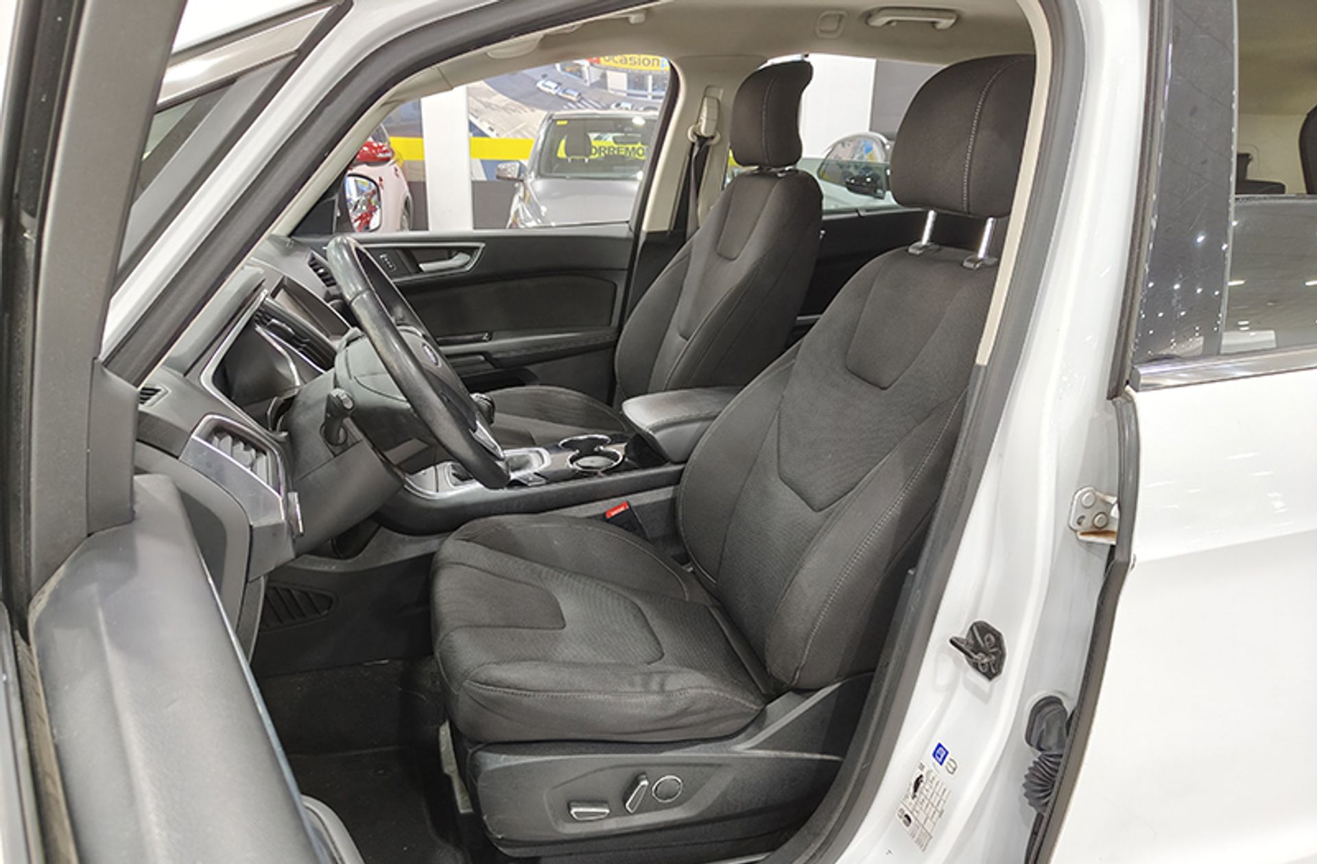 Ford S-Max 2.0 TDCi Titanium 7 plazas - foto 13