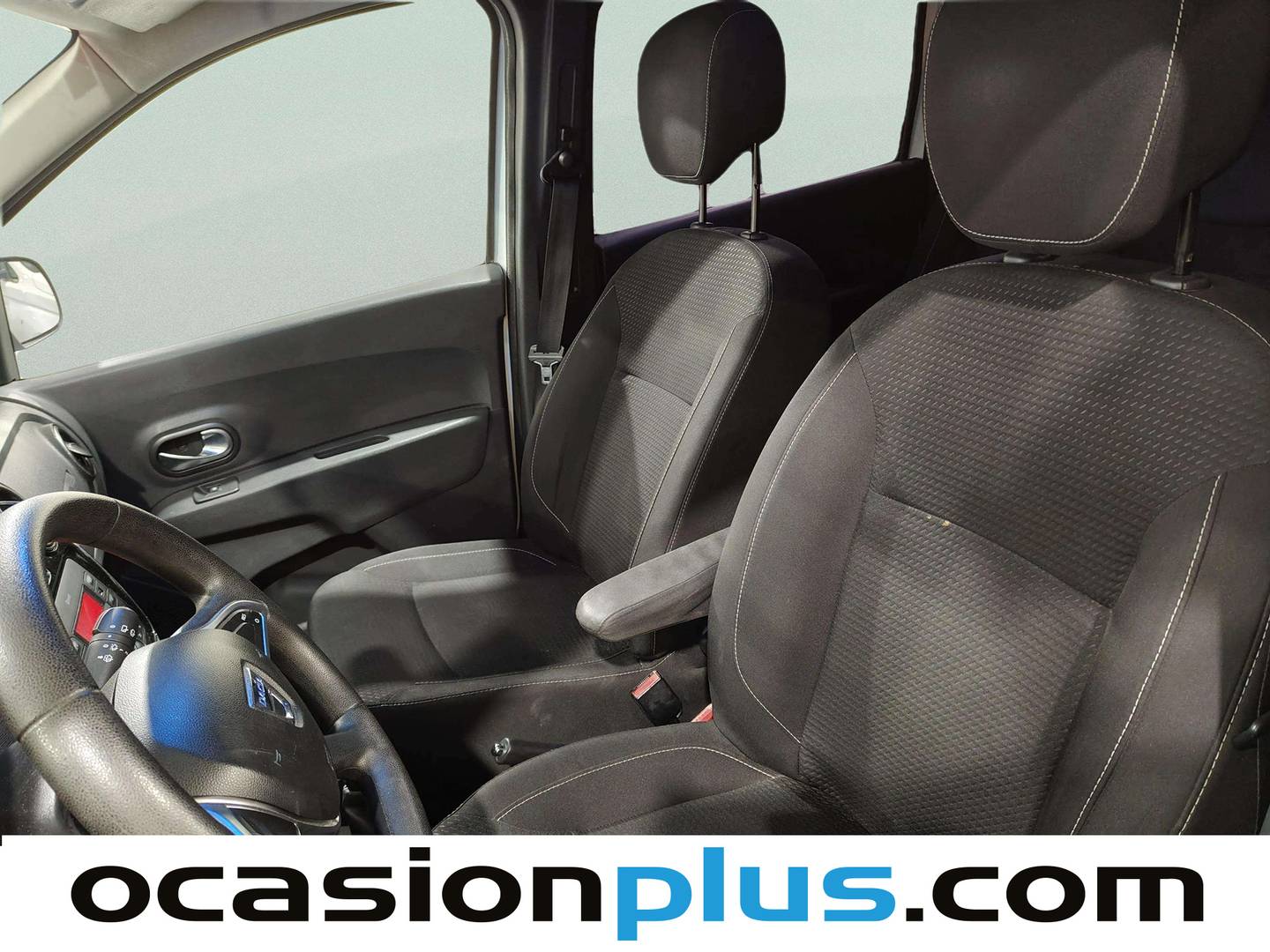 Foto asientos delanteros Dacia Lodgy Dacia Lodgy Laureate TCe (115 CV) 7 Plazas