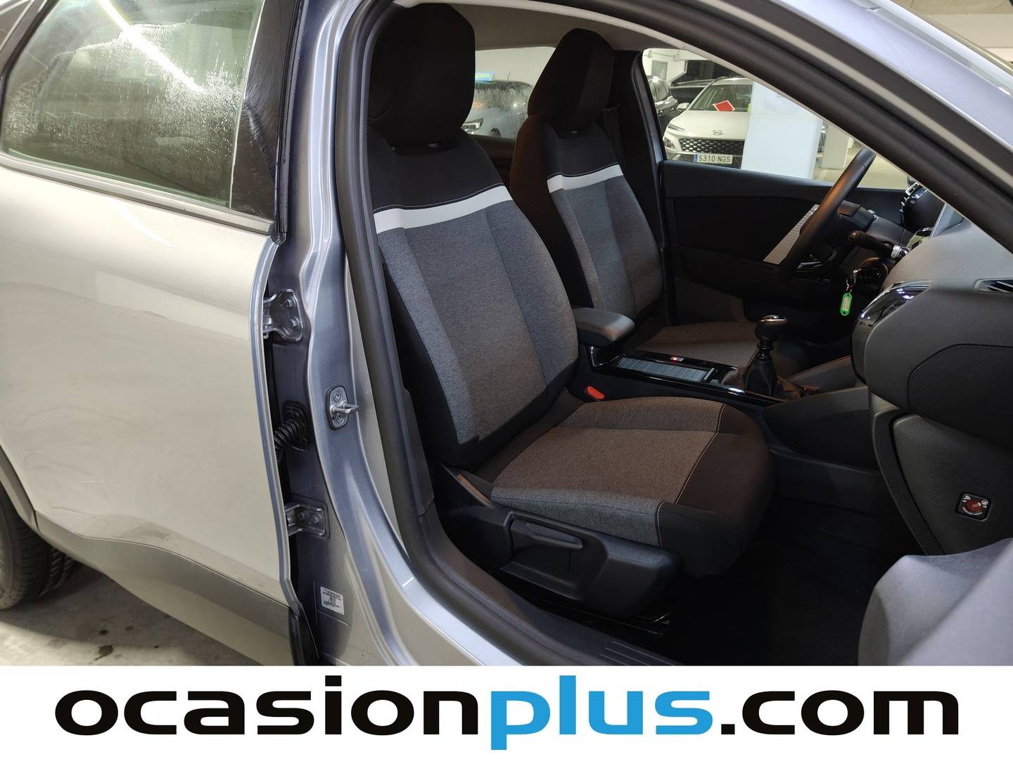 Foto Citroën C4 X Citroen C4 X PureTech 100 S&S 6v You (102 CV)