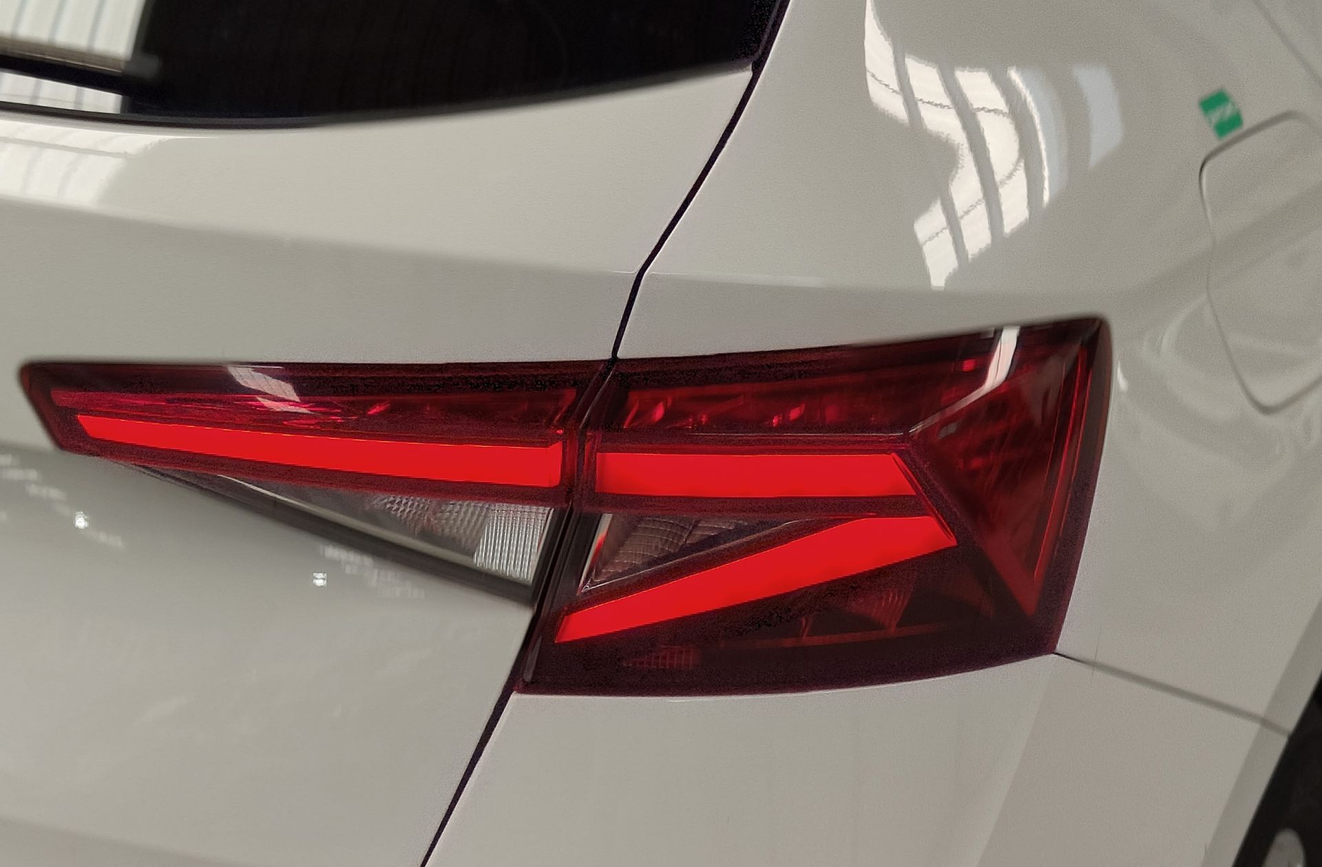 Škoda Fabia 1.0 TSI Selection - foto 15