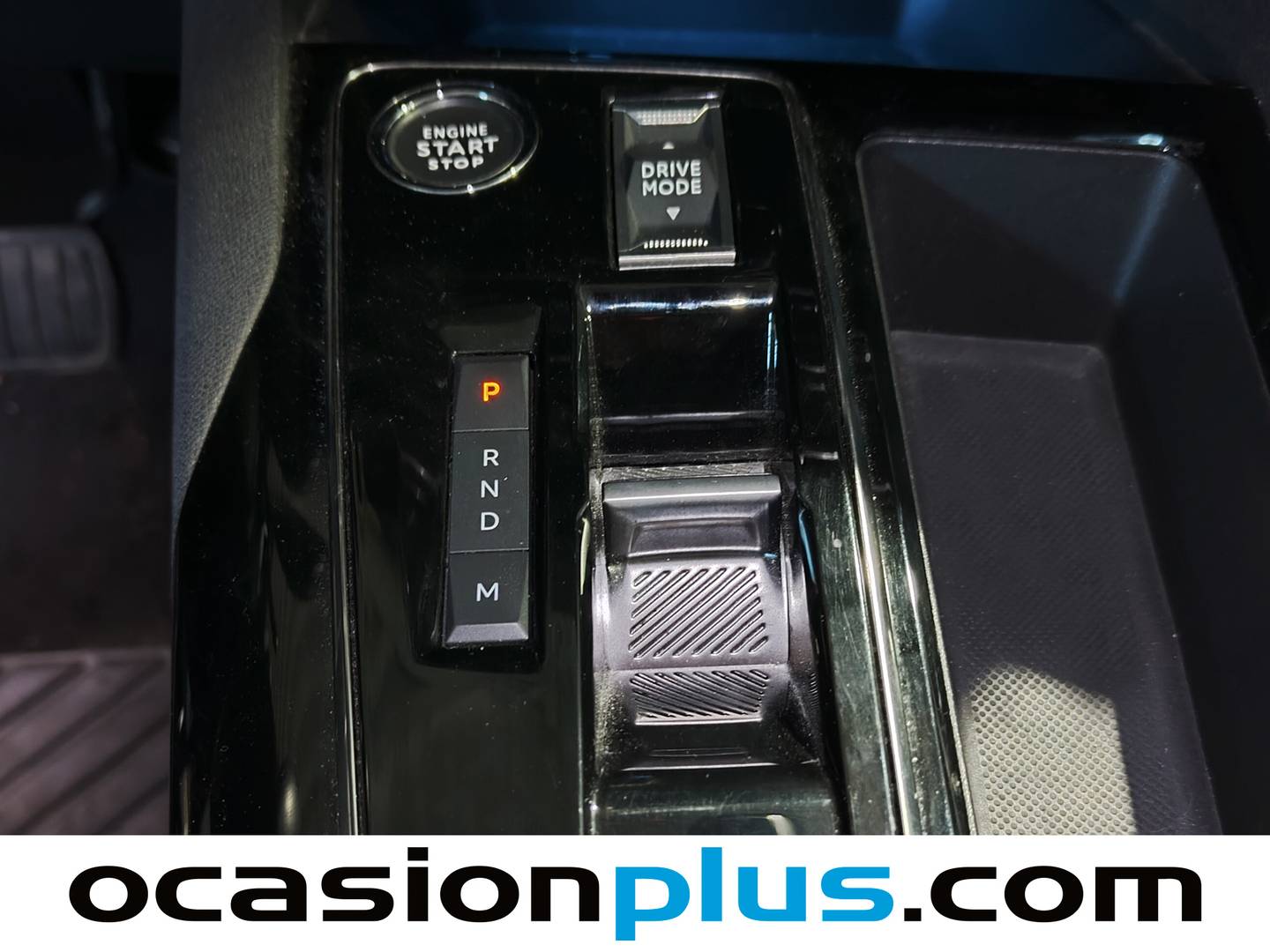 Foto Peugeot 3008 Peugeot 3008 PureTech 130 S&S Allure Pack EAT8  (130 CV)