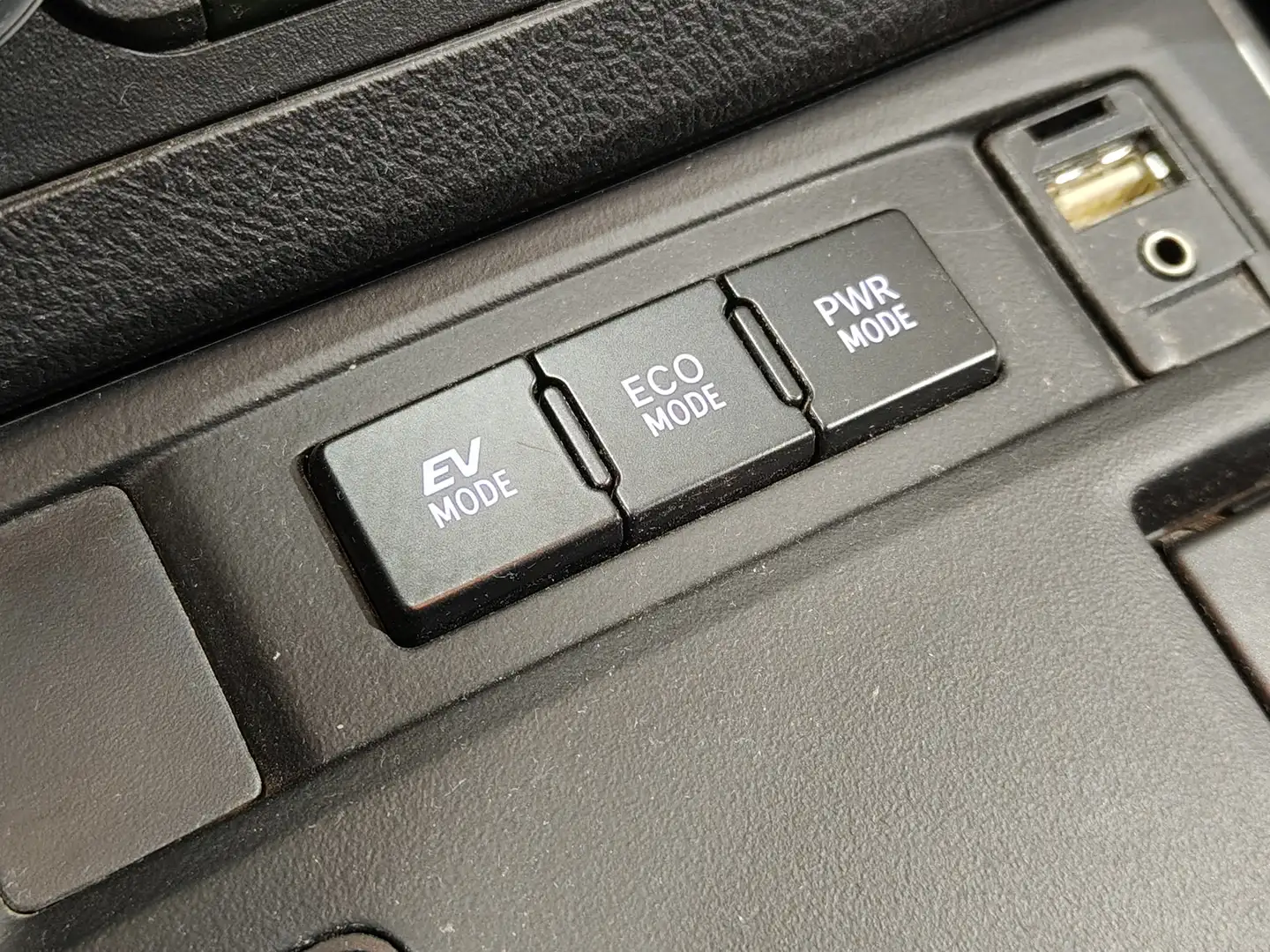 Foto Toyota Auris Toyota Auris Hybrid Touring Sports Advance (136 CV)