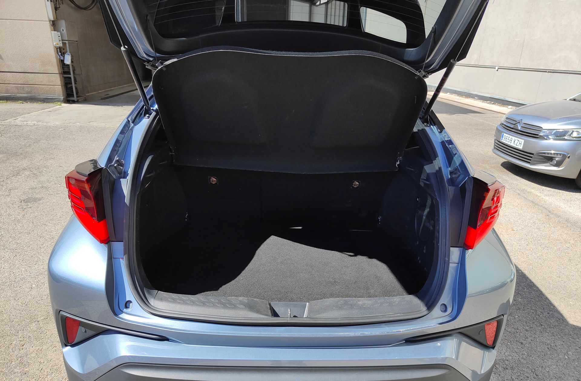 Toyota C-HR 180H Advance Luxury - foto 15