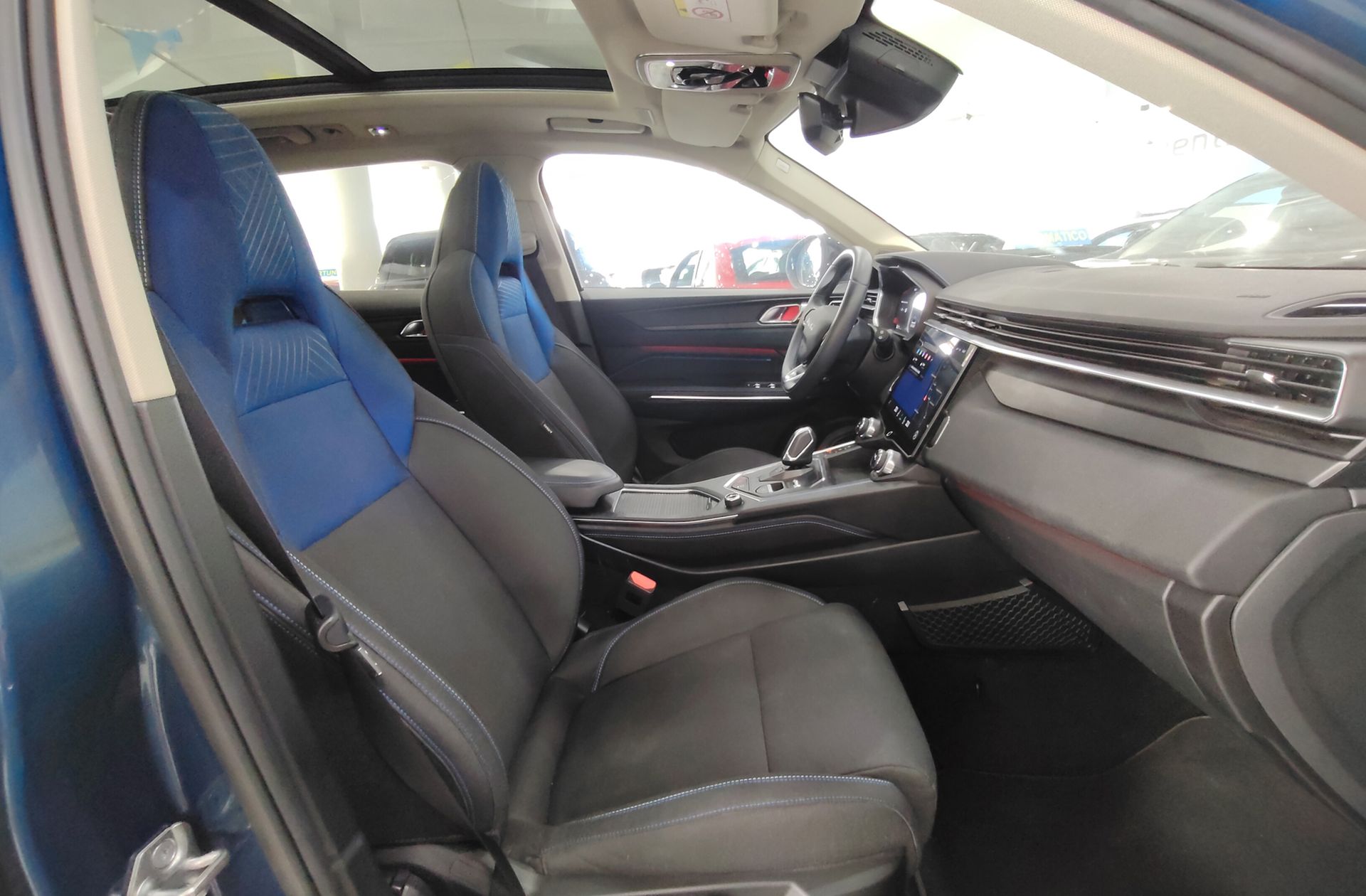 Lynk & Co 01 1.5 PHEV - foto 20