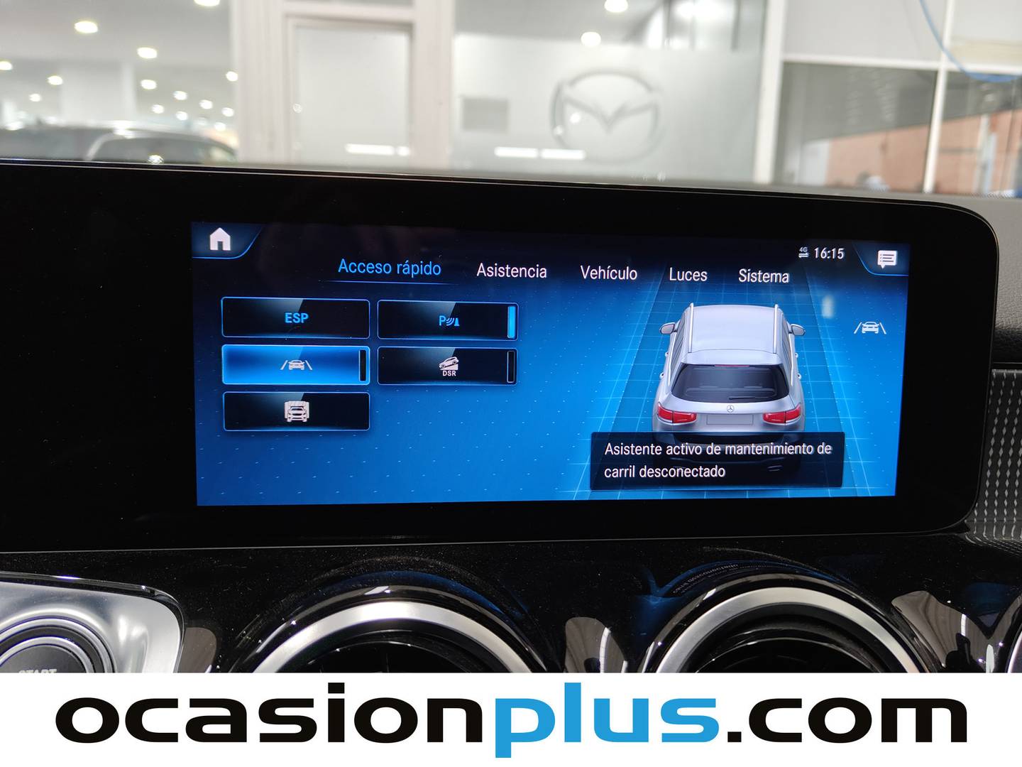 Foto Mercedes GLB Mercedes-Benz GLB 200 d 4Matic (150 CV)