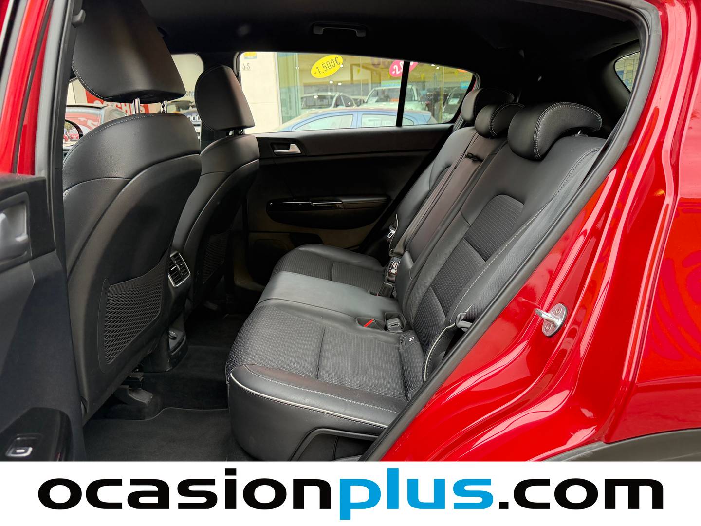 Foto asientos traseros KIA Sportage KIA Sportage 1.6 MHEV GT Line Essential 4x2 DCT (136 CV)