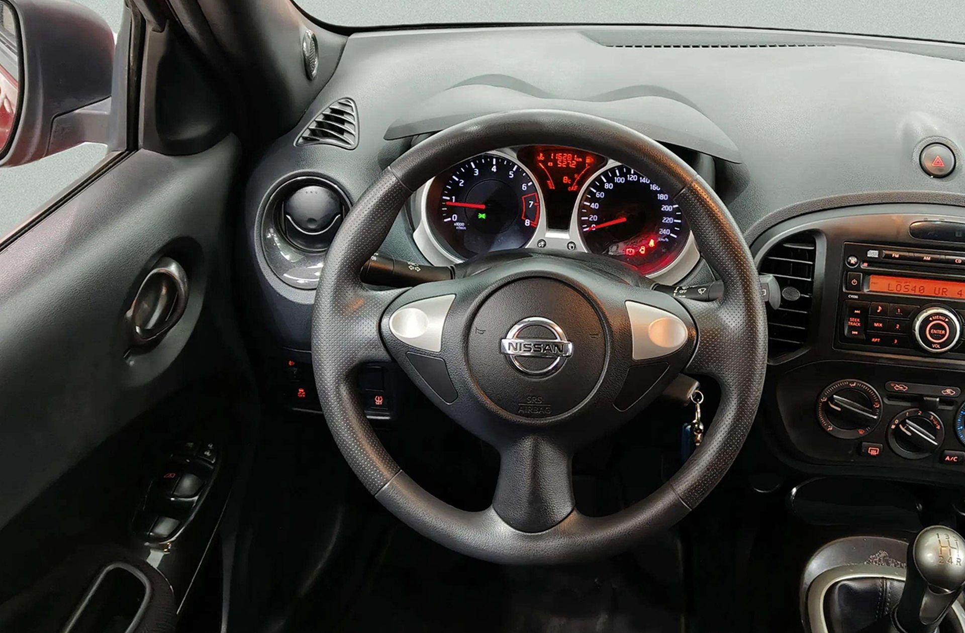 Nissan Juke 1.6 Visia 4x2 - foto 16