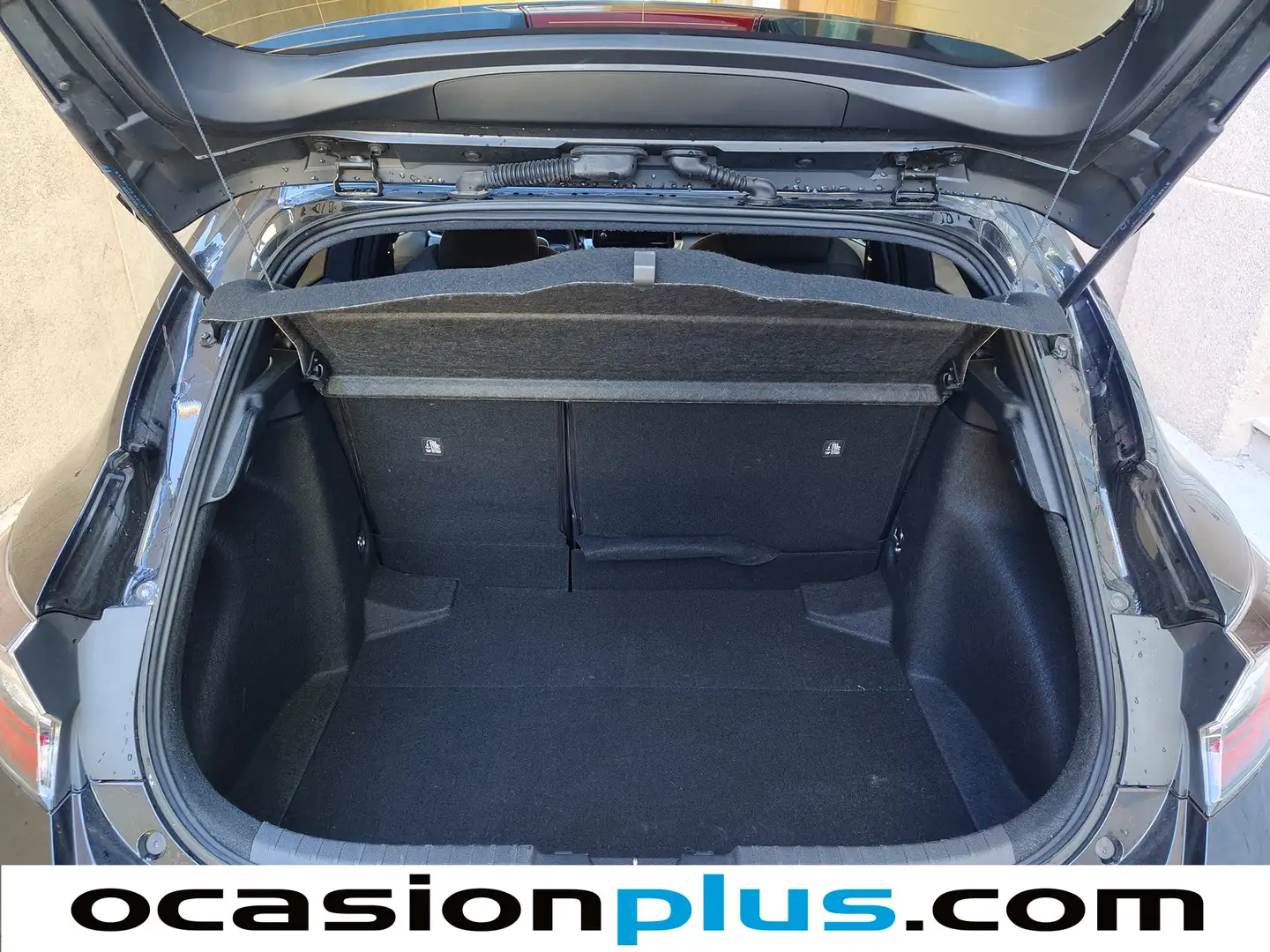 Foto Toyota Corolla Toyota Corolla 140H Style (140 CV)