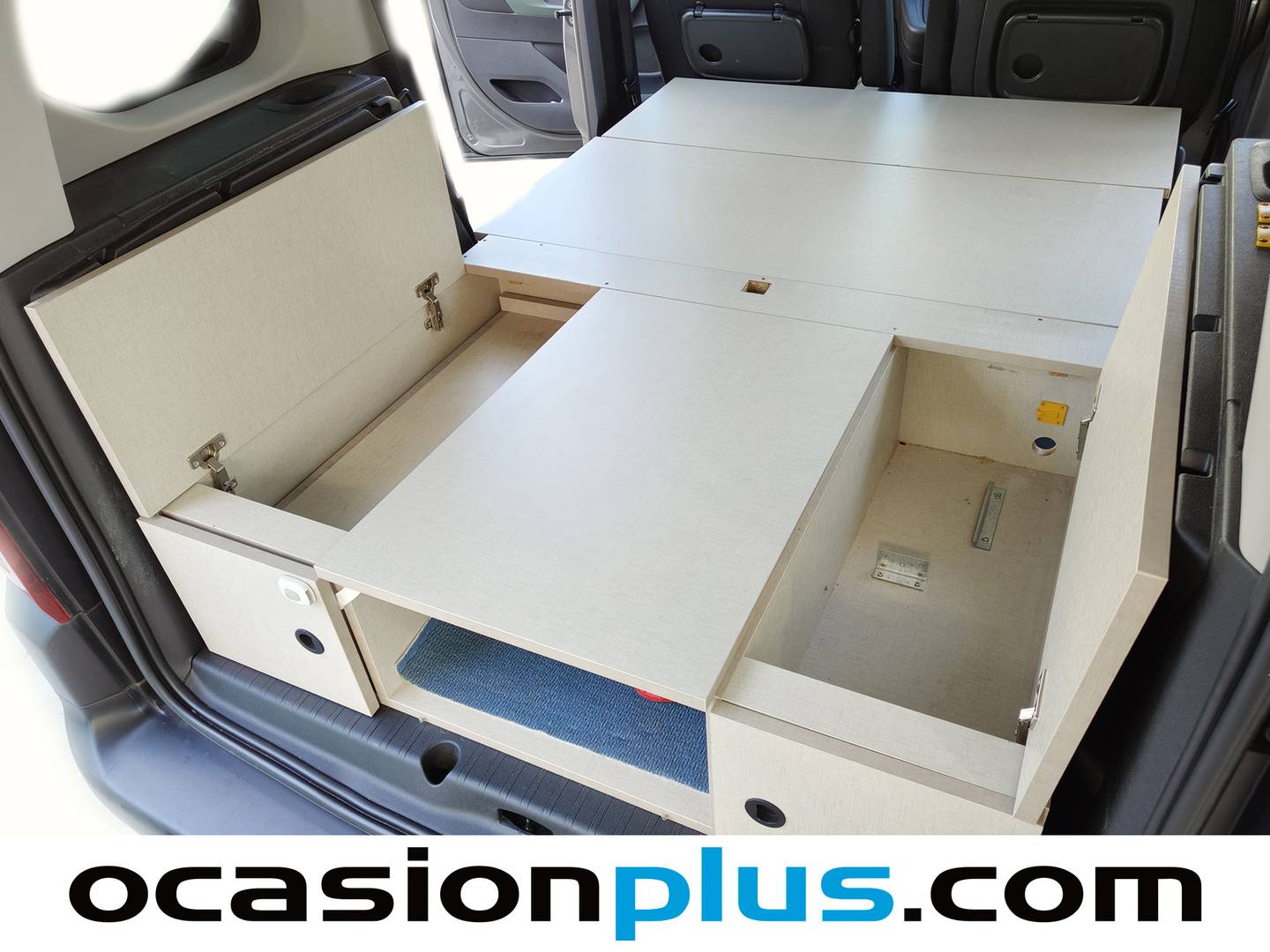 Equipamiento del Citroën Berlingo Citroën Berlingo BlueHDi 100 S&S Talla M Shine (102 CV) Semi-camperizada 5 Plazas