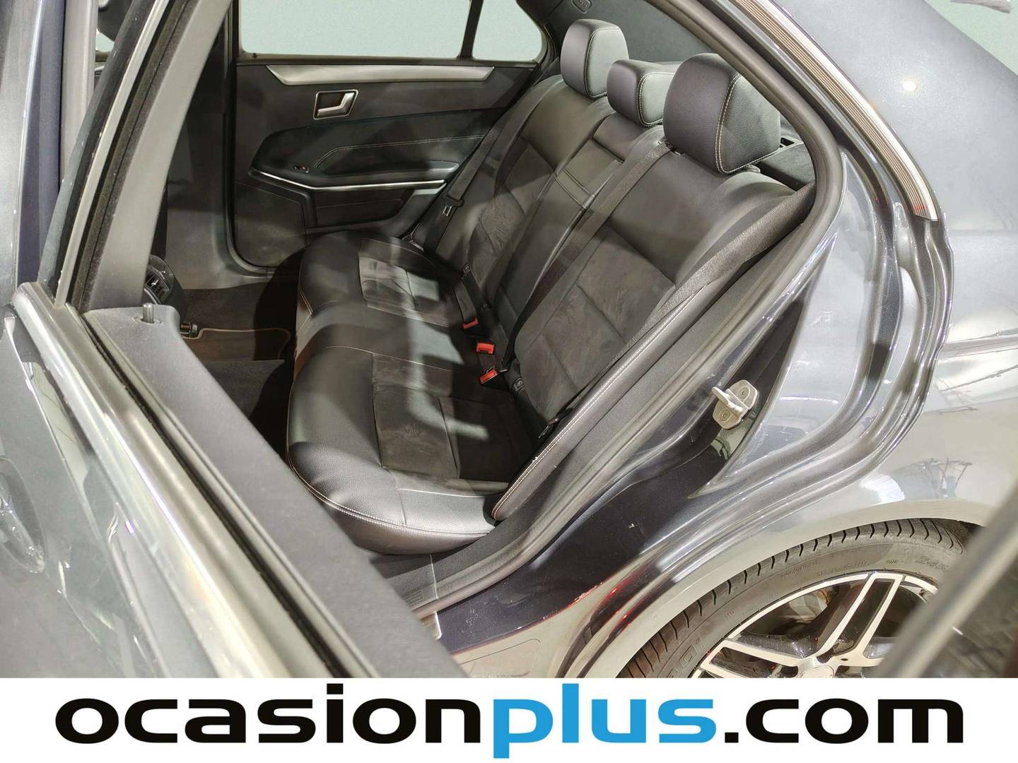 Foto Mercedes Clase E Mercedes-Benz Clase E E 220 BlueTEC 4MATIC (170 CV) Pack AMG