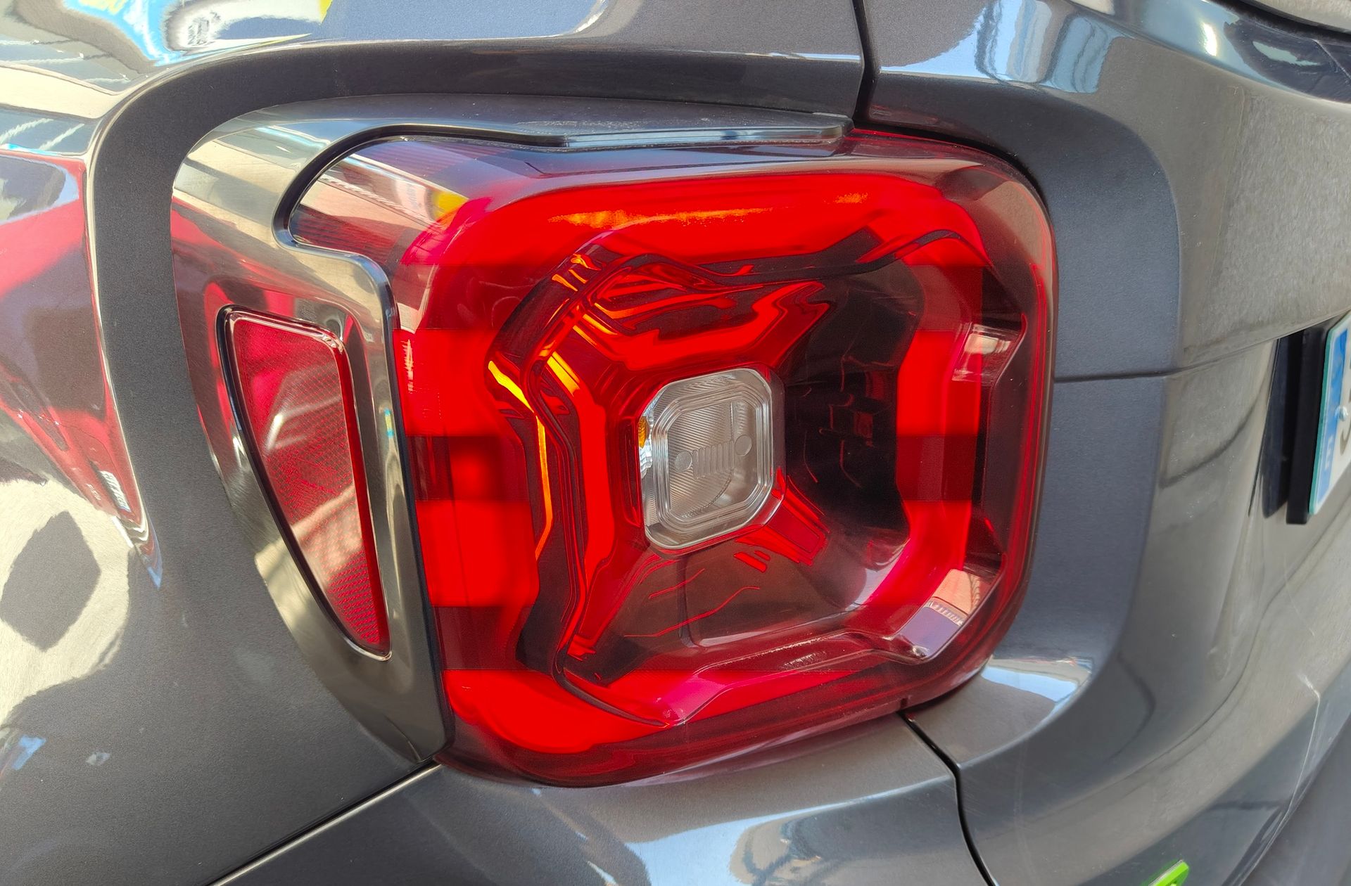 Jeep Renegade eHybrid 1.5 Limited ATX - foto 15