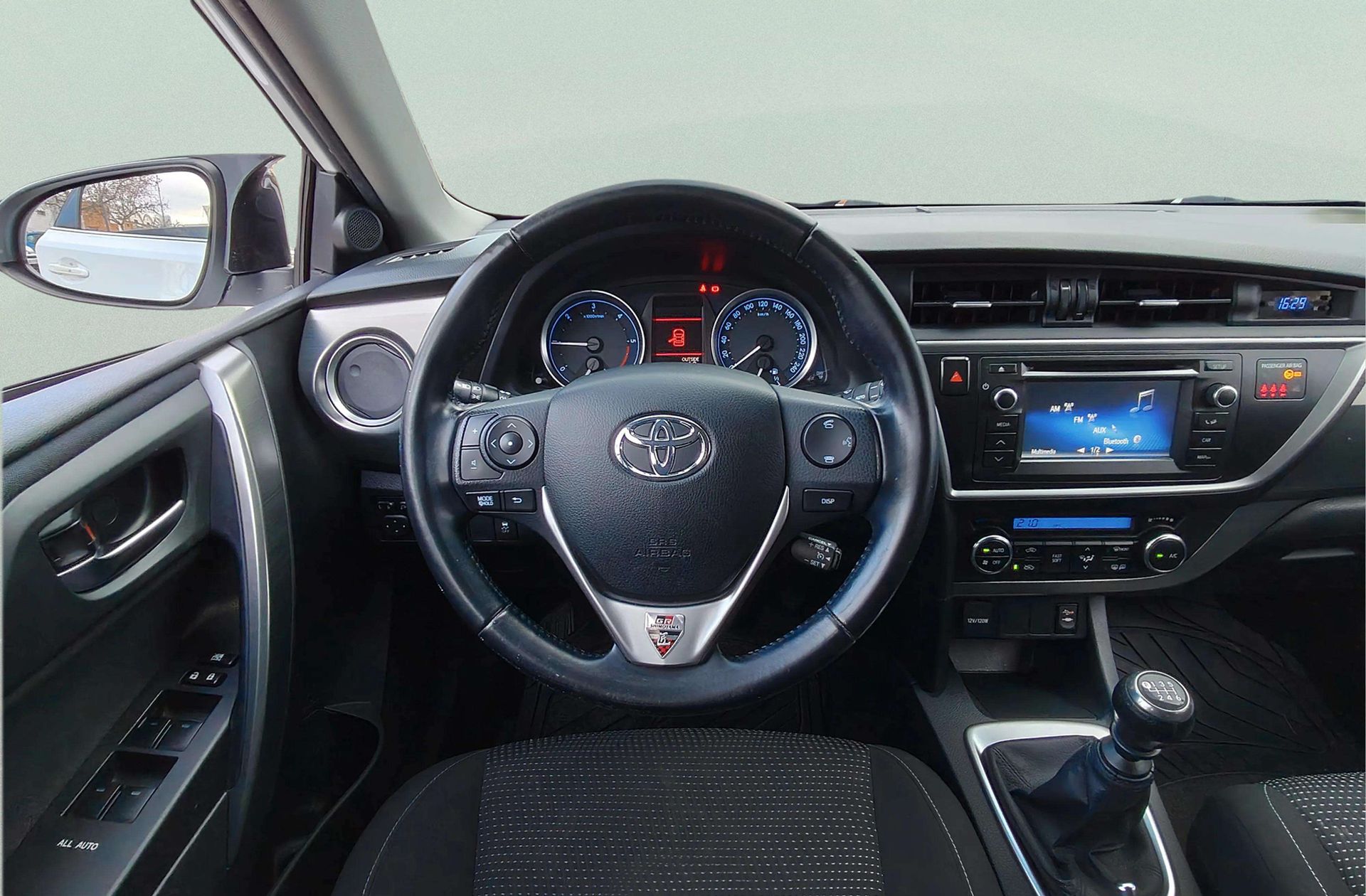 Toyota Auris 90D Active - foto 19