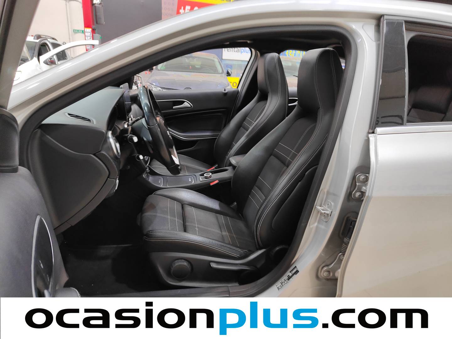 Foto asientos delanteros Mercedes Clase A Mercedes Clase A 200 d  (136 CV)