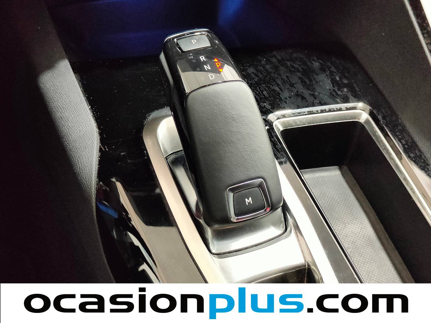 Foto Peugeot 3008 Peugeot 3008 PureTech 130 Allure EAT6 (130 CV)