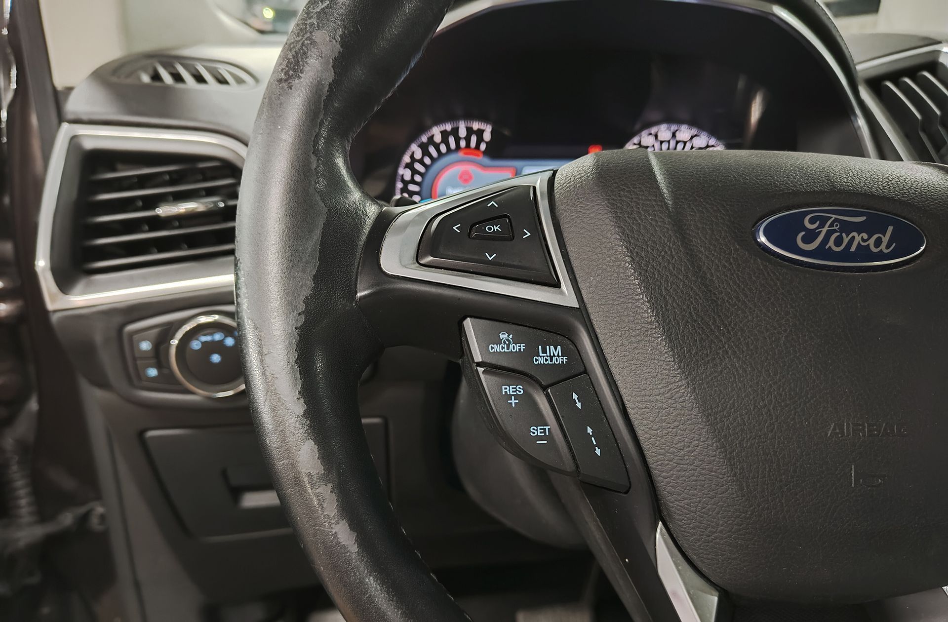 Ford Edge 2.0 TDCi Vignale 4x4 PowerShift - foto 30