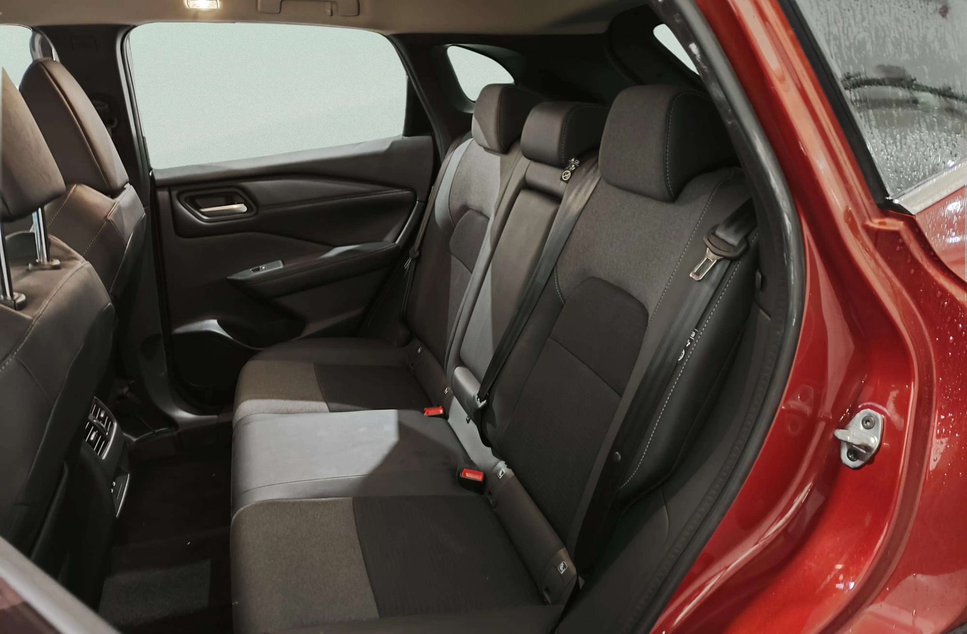 Nissan Qashqai DIG-T 140 N-Connecta - foto 11