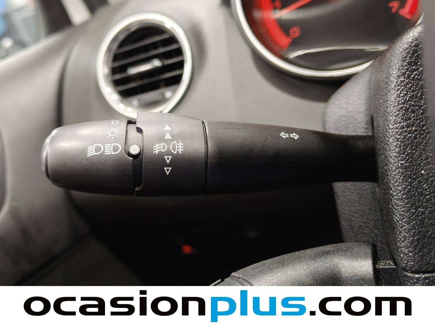 Peugeot 308 Peugeot 308 1.4 VTi Access (98 CV) gasolina
