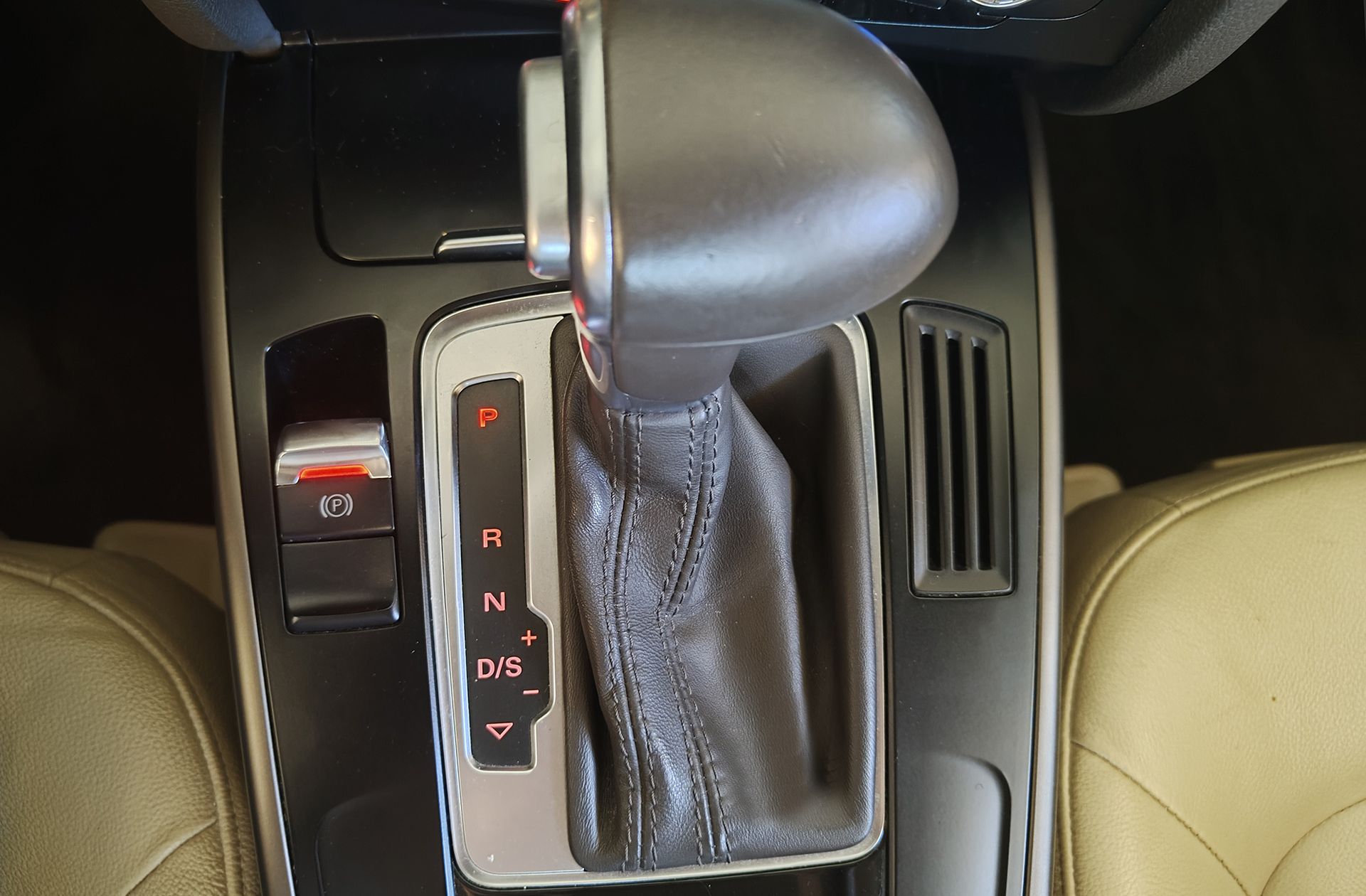 Audi A5 Cabrio 3.0 TDI quattro S tronic - foto 6