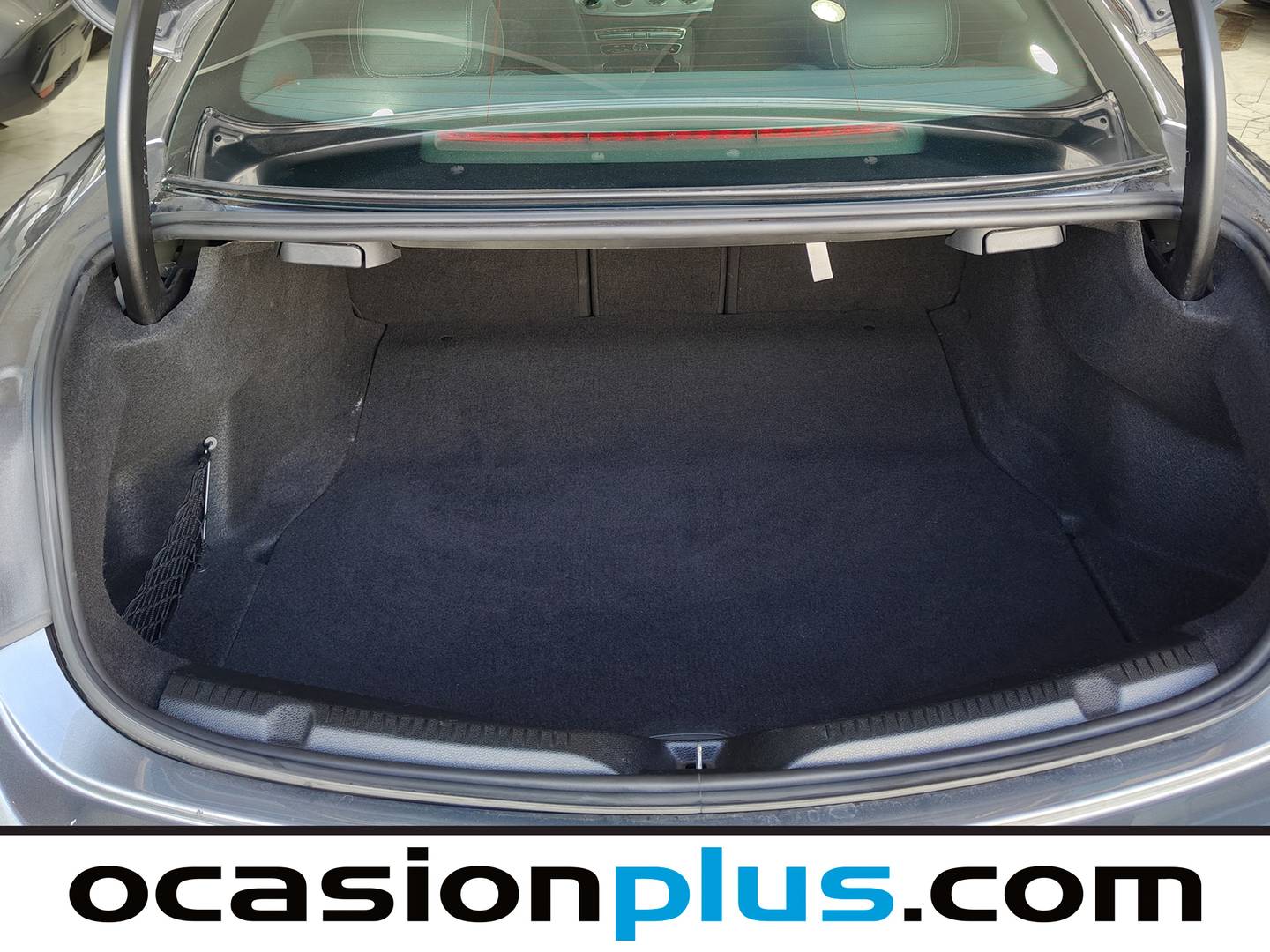 Fotos maletero Mercedes Clase E Mercedes Clase E E 220 d Coupe (194 CV) Pack AMG