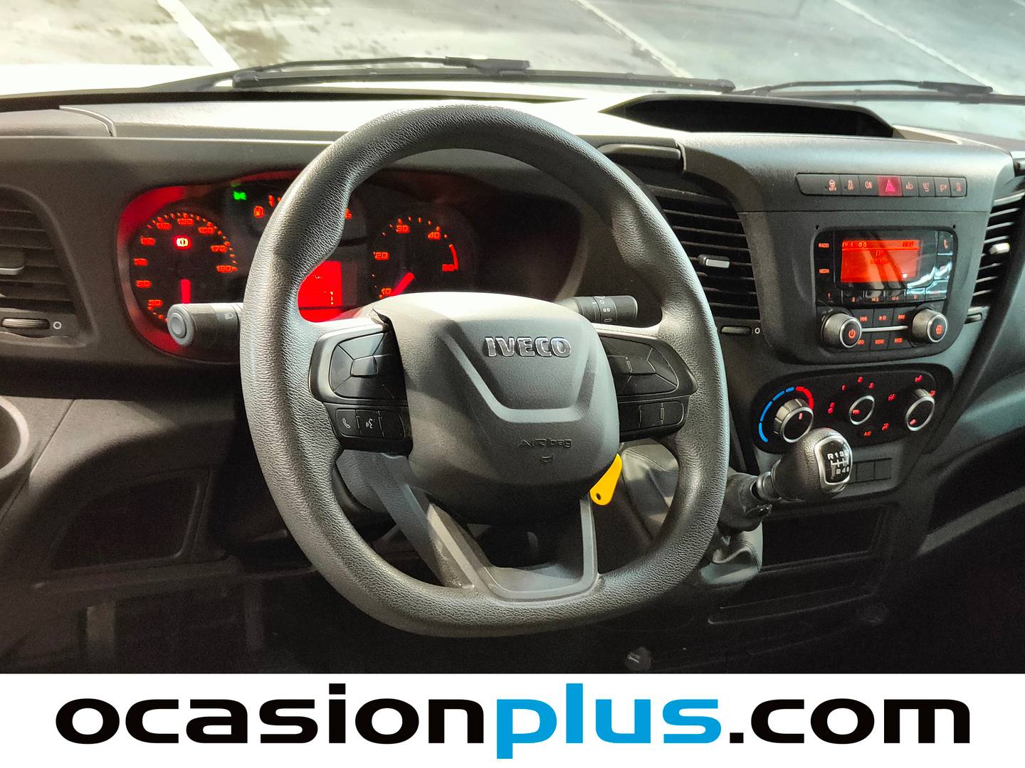 Iveco Daily Iveco Daily Furgon 35 S 16 V 3520L/H2 (156 CV) manual