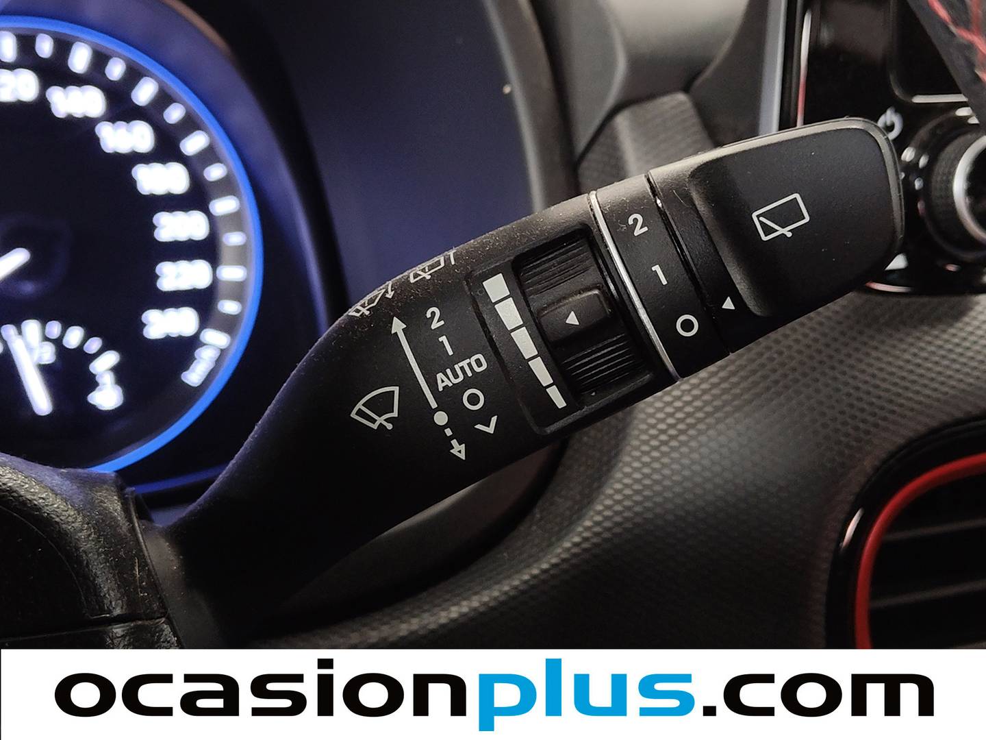 Paquetes del Hyundai Kona Hyundai Kona 1.6 GDI HEV Tecno Red DT (141 CV)