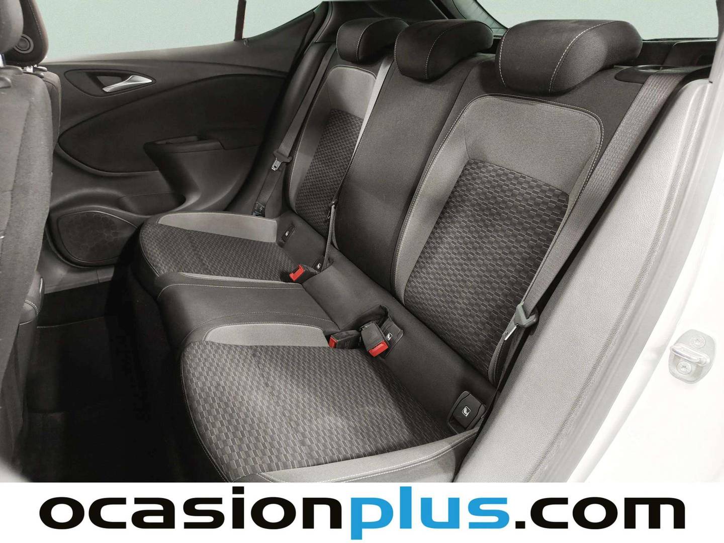 Foto asientos traseros Opel Astra Opel Astra 1.2 Turbo SHL GS Line (110 CV)