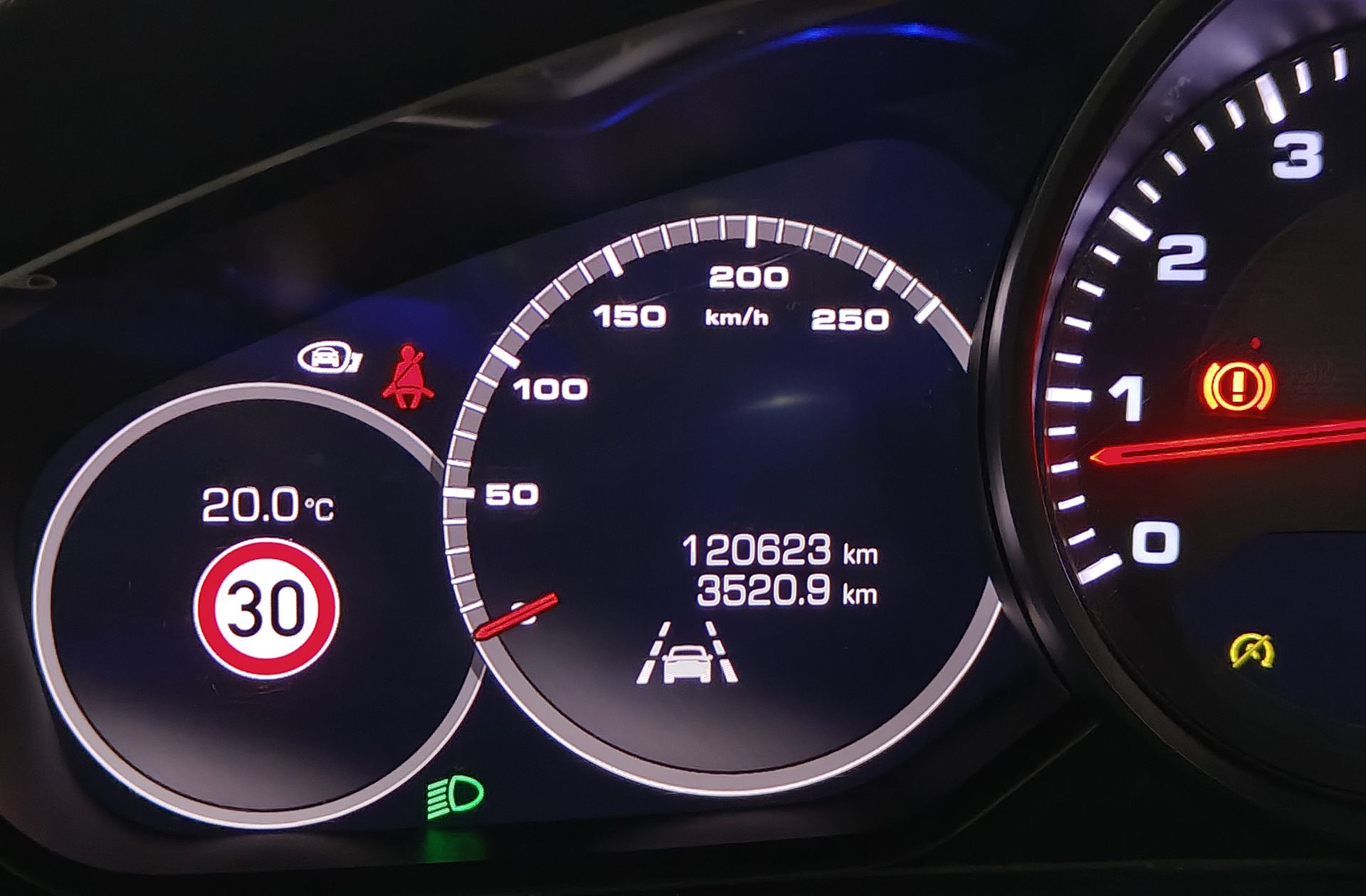 Porsche Cayenne - foto 11