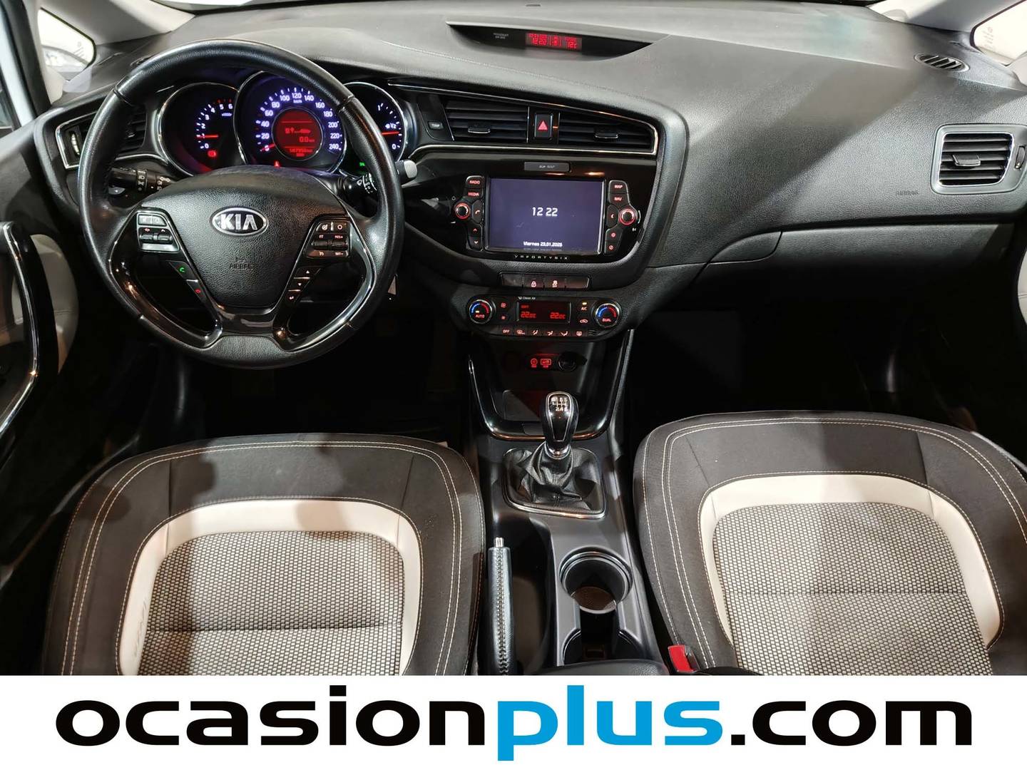 Foto KIA Ceed Kia Ceed 1.4 CRDi WGT x-Tech16  (90 CV)